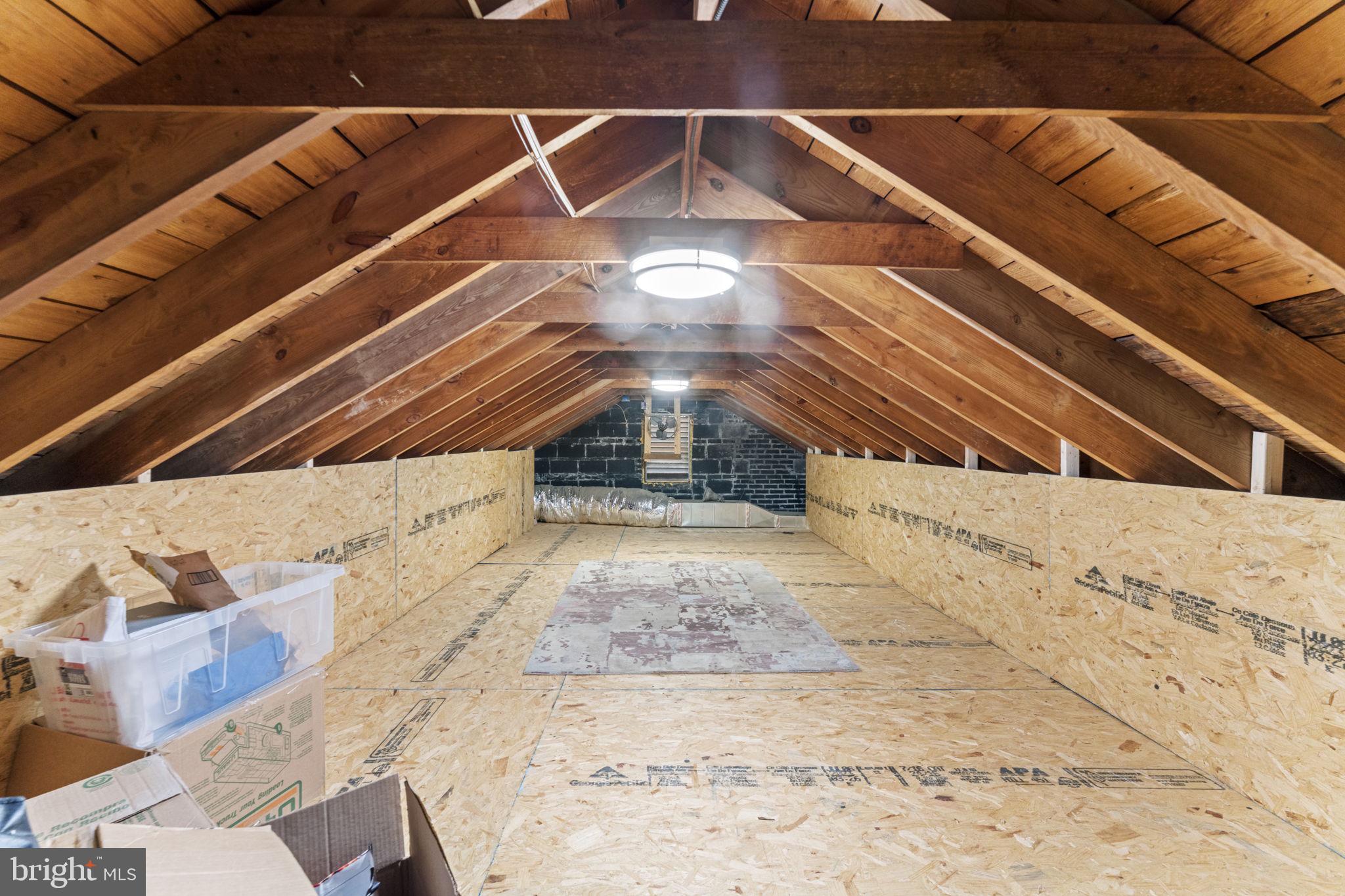 BRADLEY HILLS - Residential