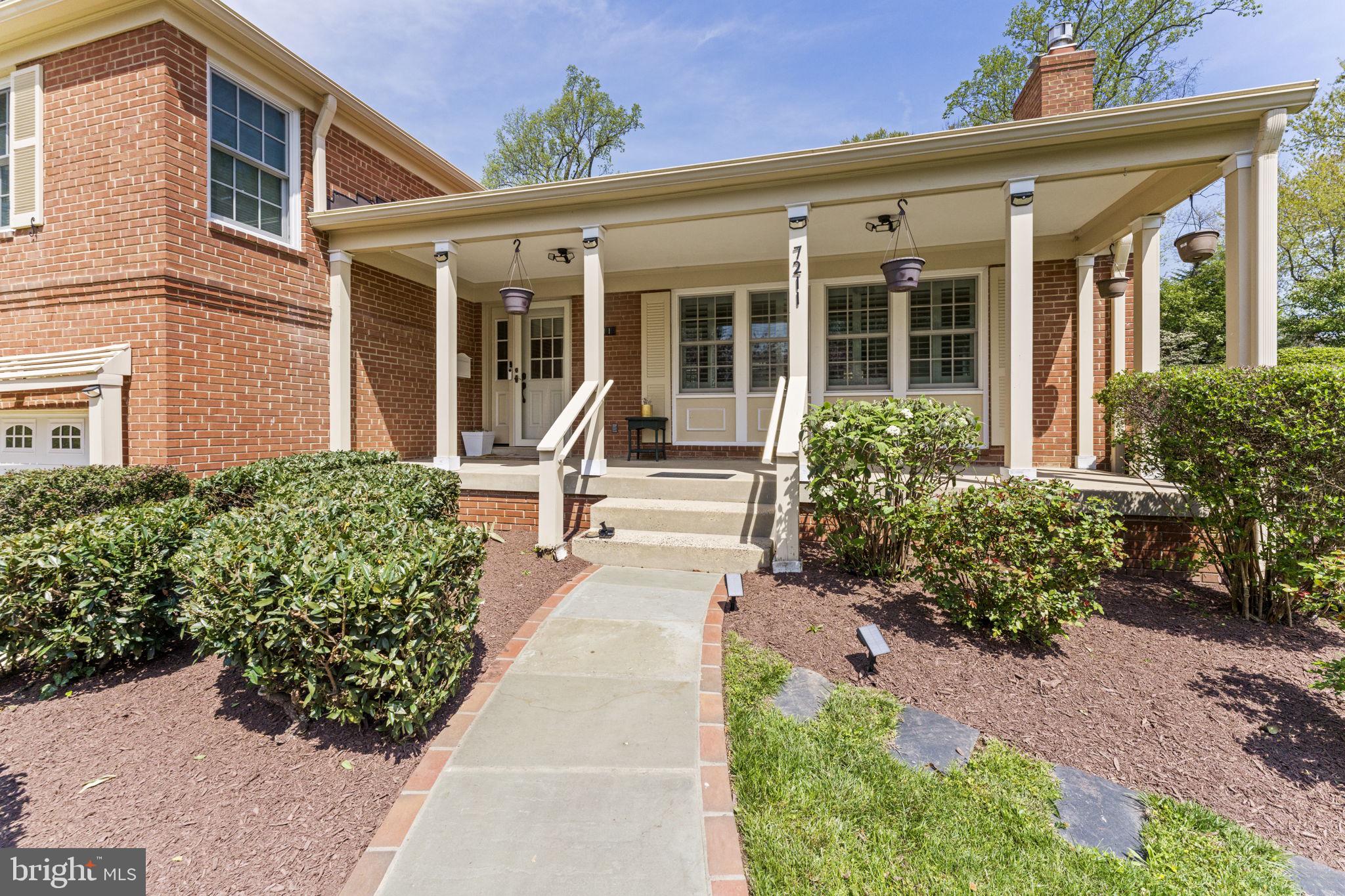 BRADLEY HILLS - Residential