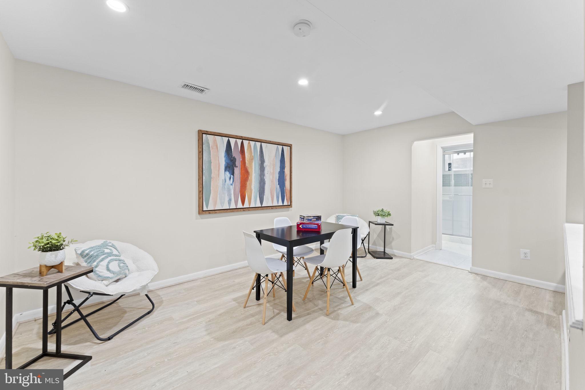 BRADLEY HILLS - Residential