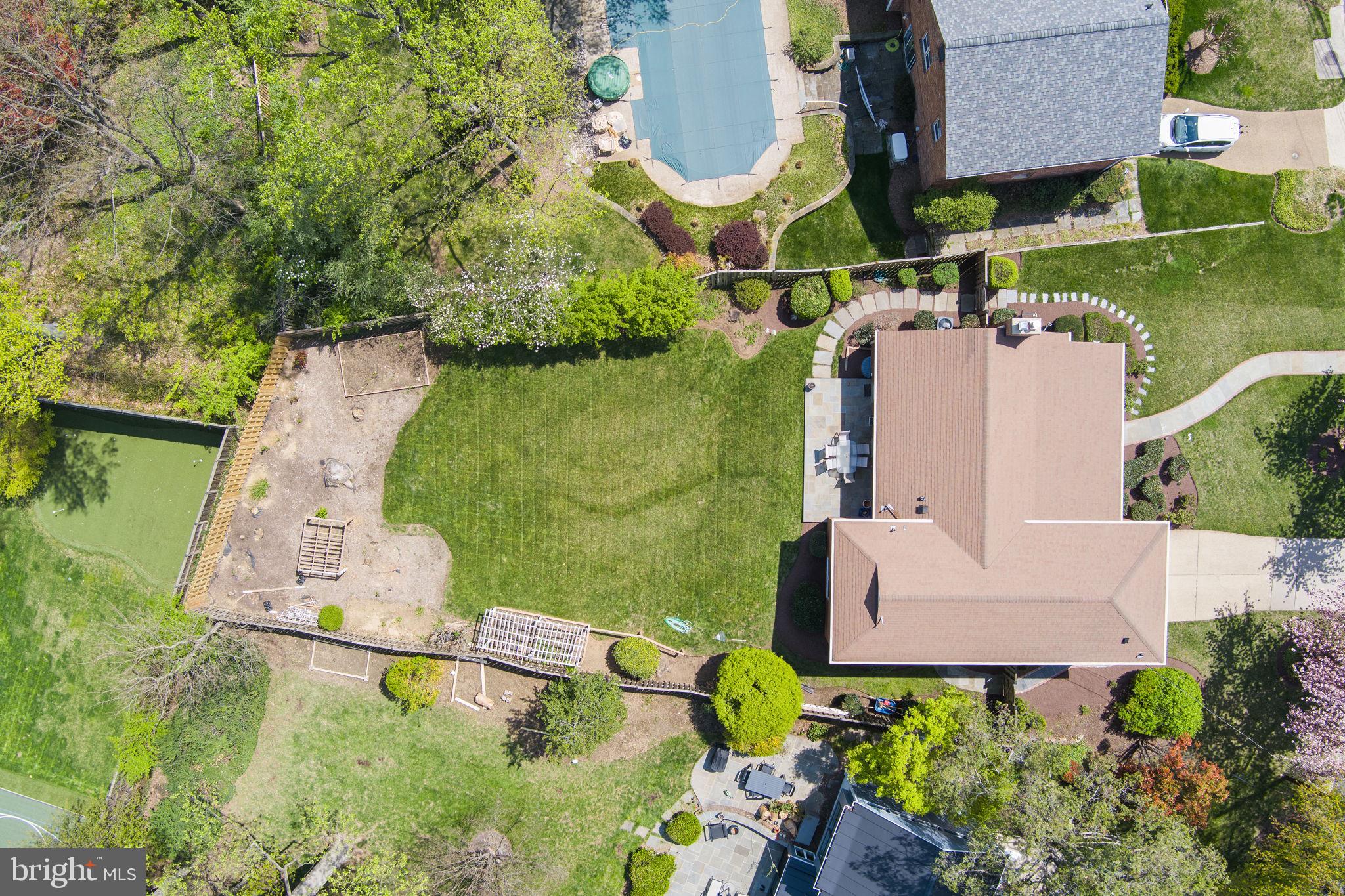 BRADLEY HILLS - Residential