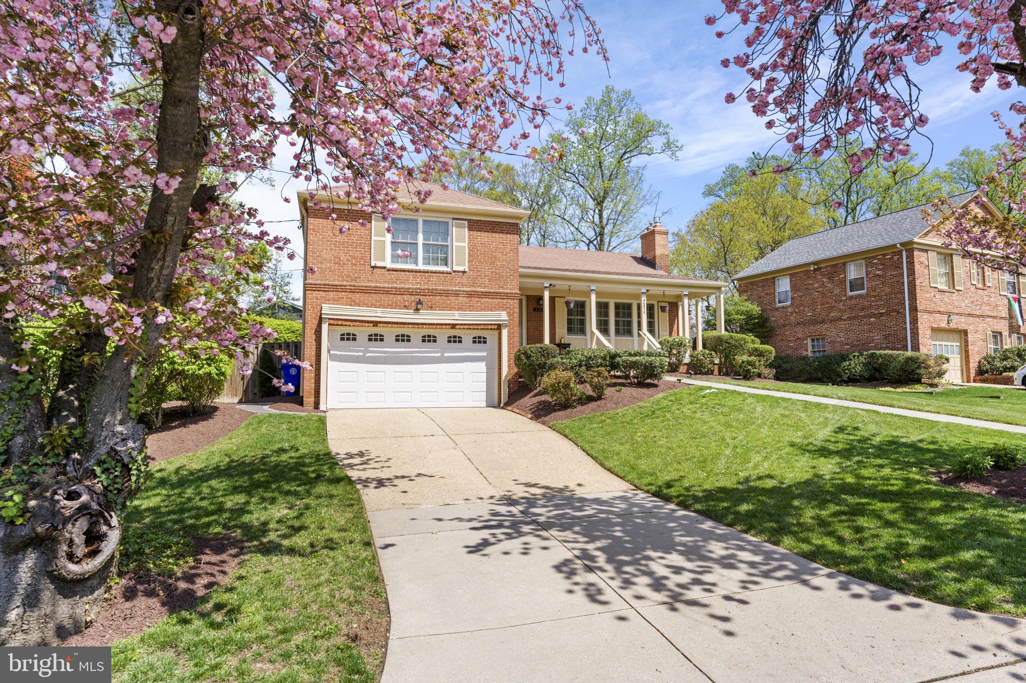 BRADLEY HILLS - Residential