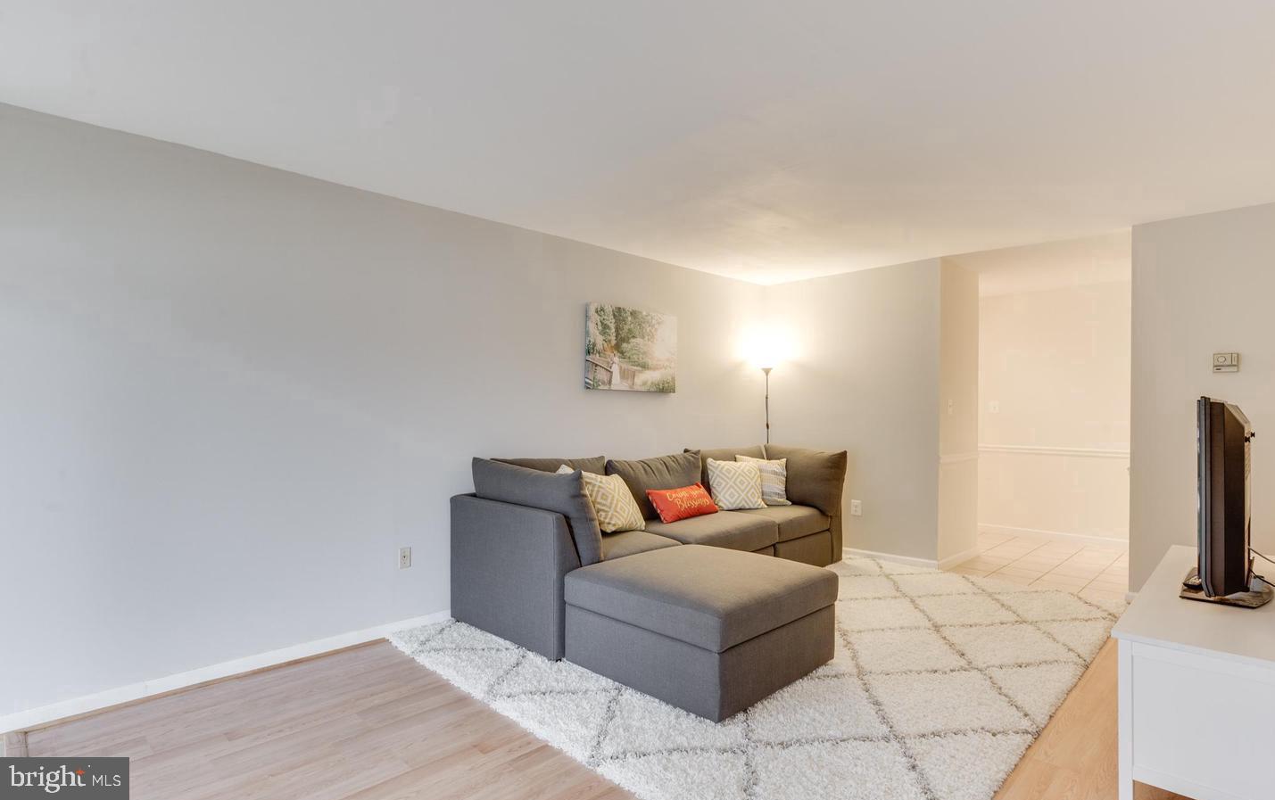 HAWTHORNE VILLAGE - Residential Lease