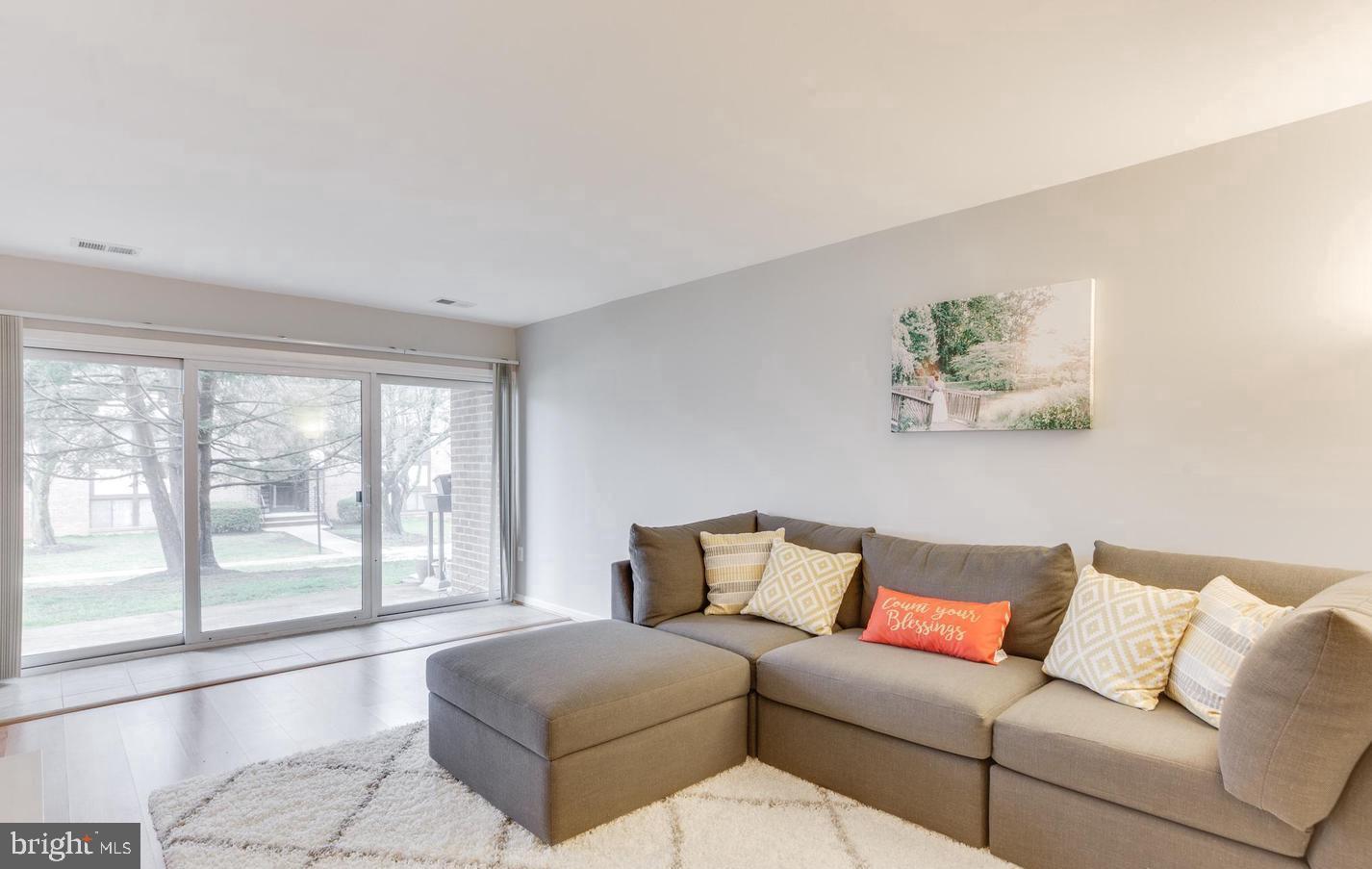 HAWTHORNE VILLAGE - Residential Lease