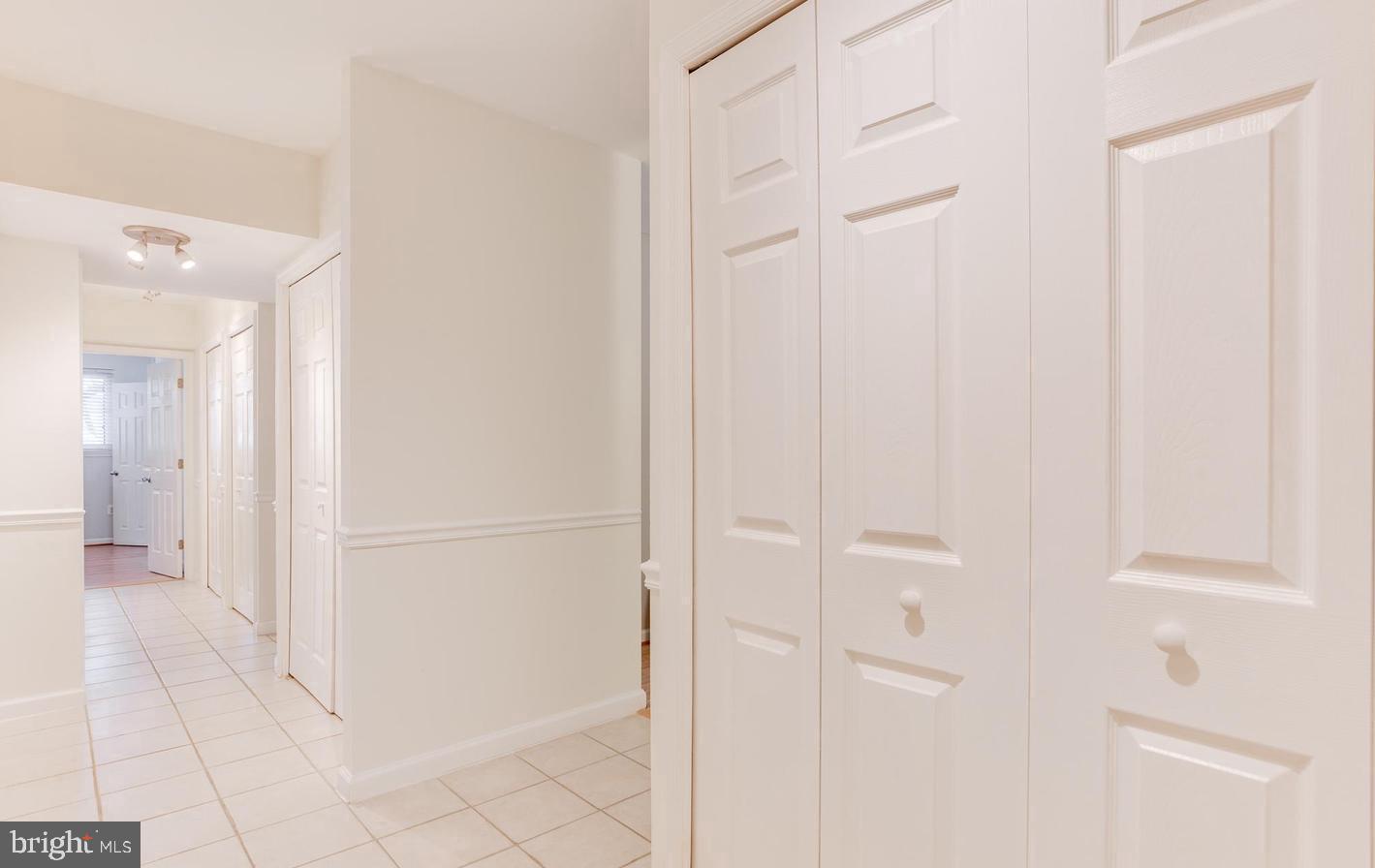 HAWTHORNE VILLAGE - Residential Lease