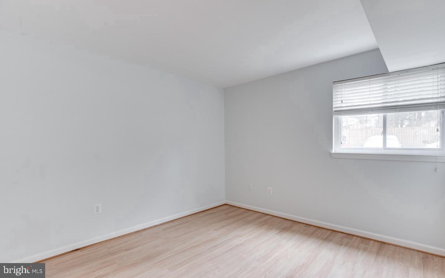 HAWTHORNE VILLAGE - Residential Lease