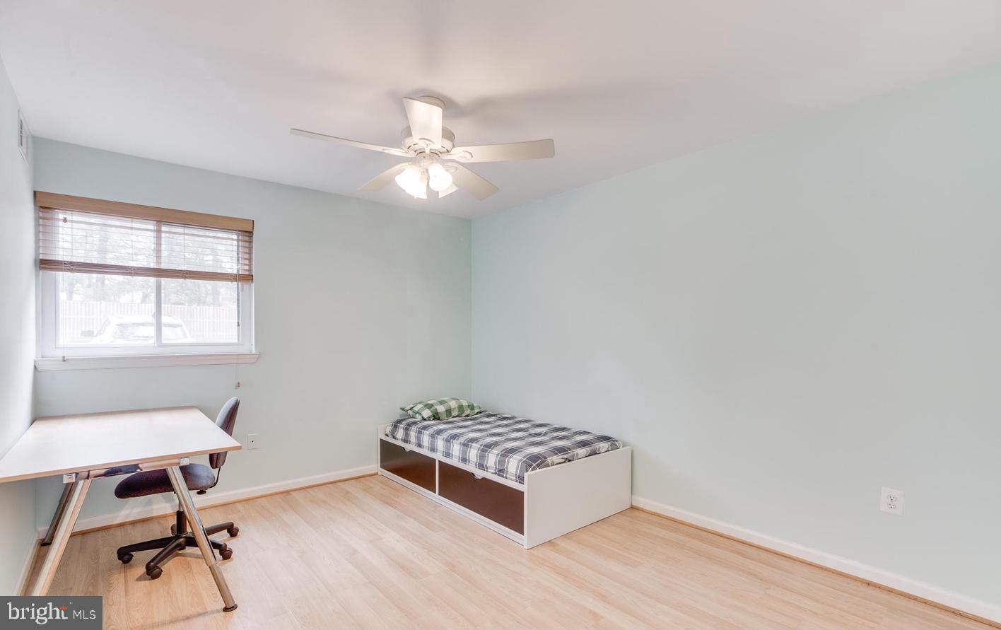 HAWTHORNE VILLAGE - Residential Lease