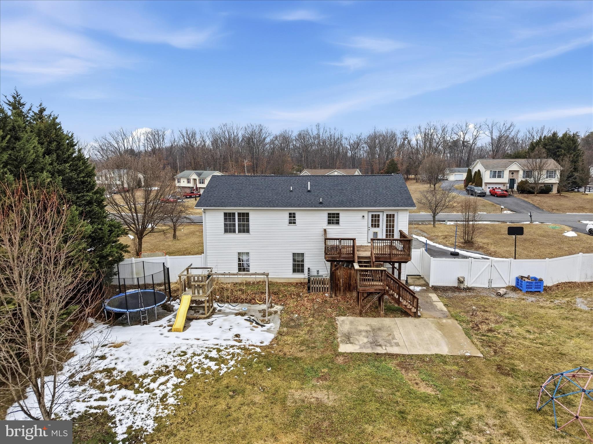 CAMERON ACRES - Residential