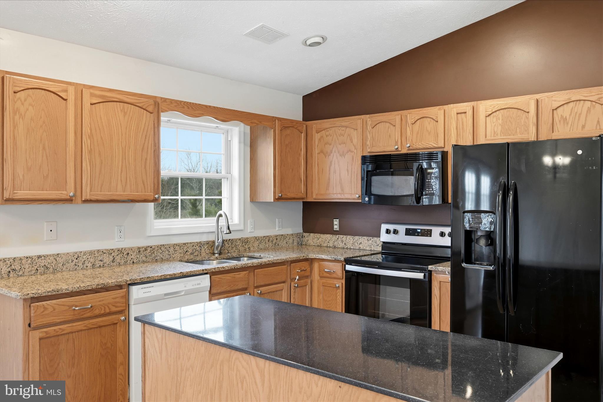 CAMERON ACRES - Residential