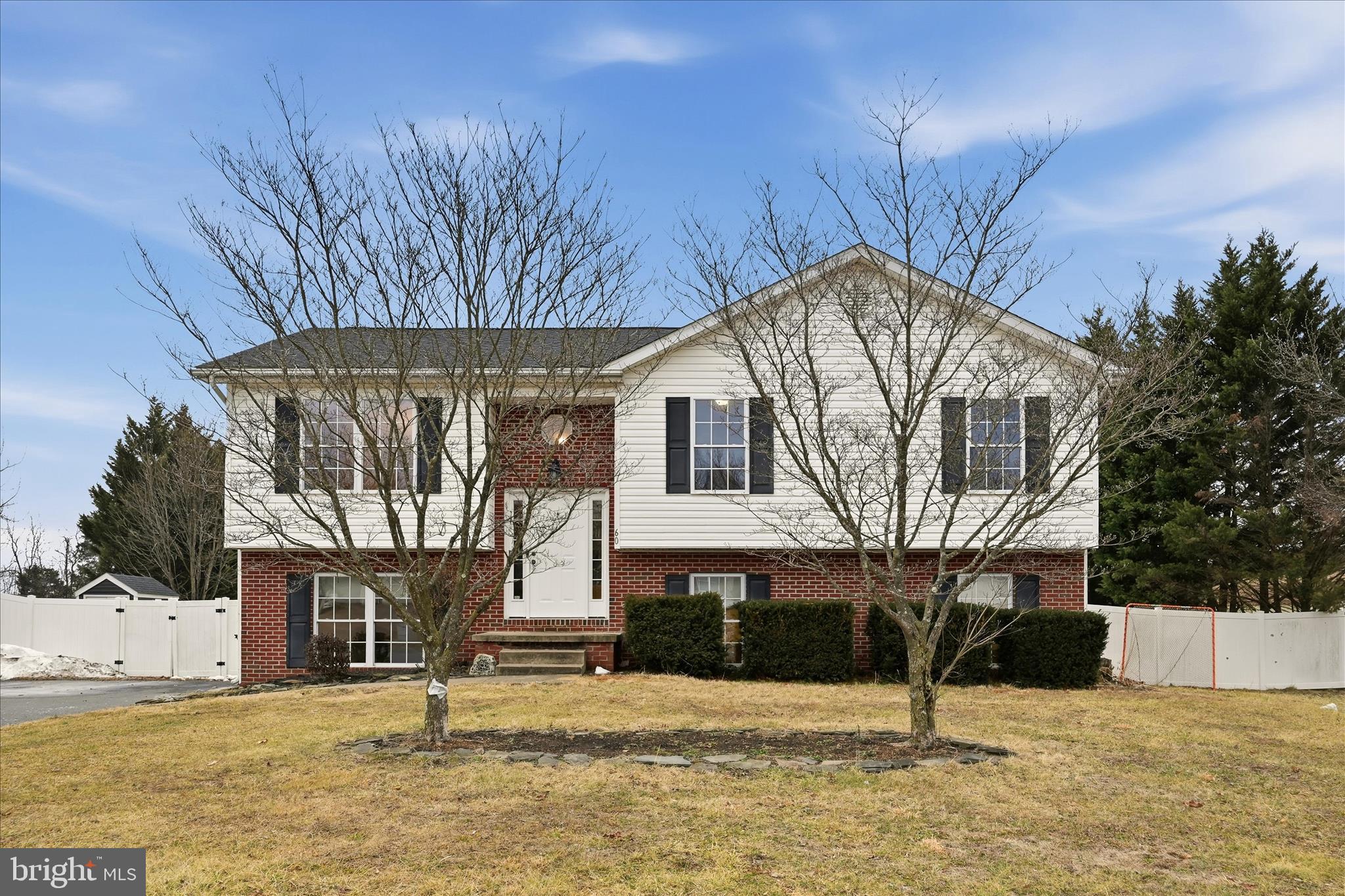 CAMERON ACRES - Residential