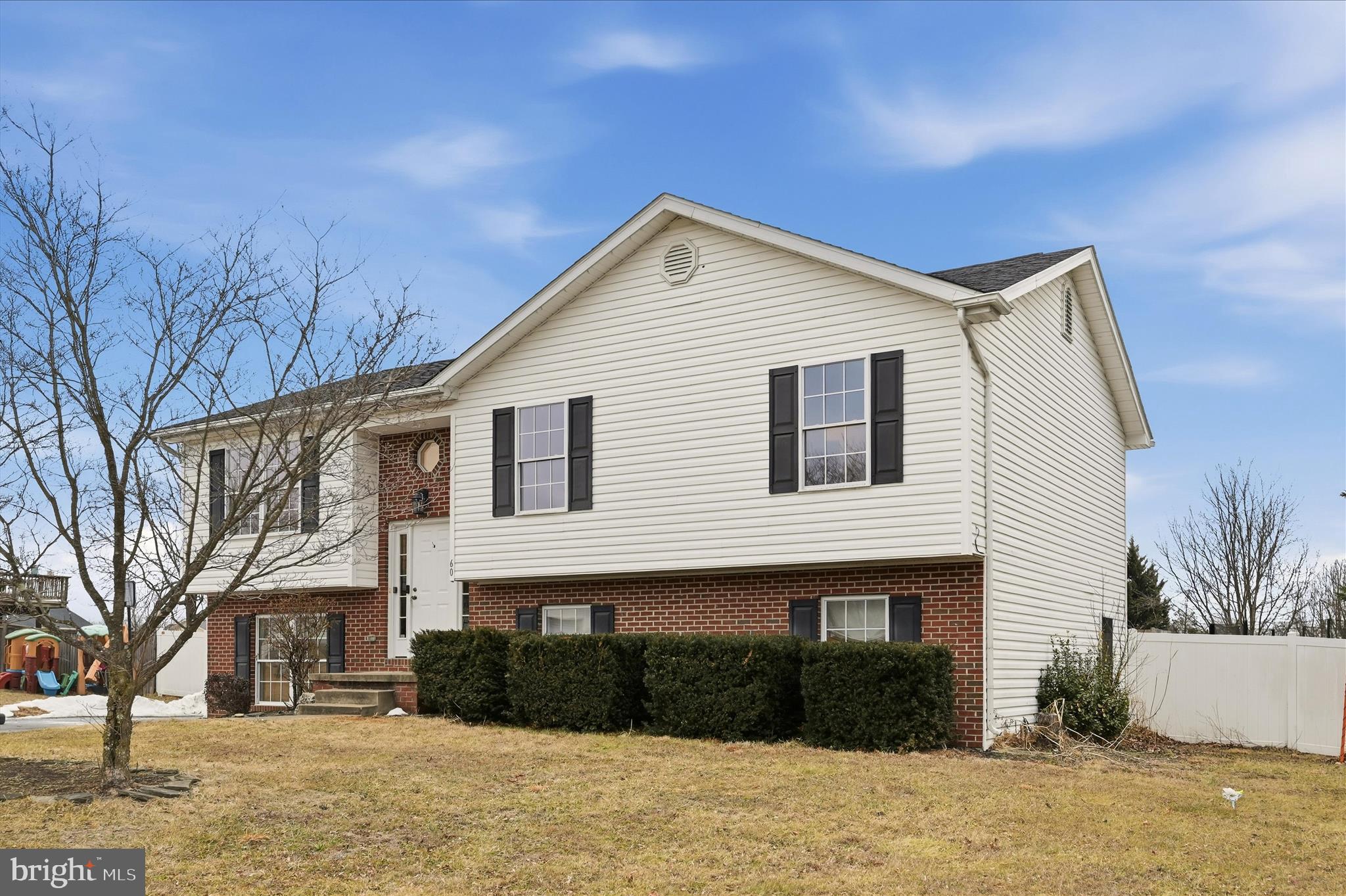 CAMERON ACRES - Residential