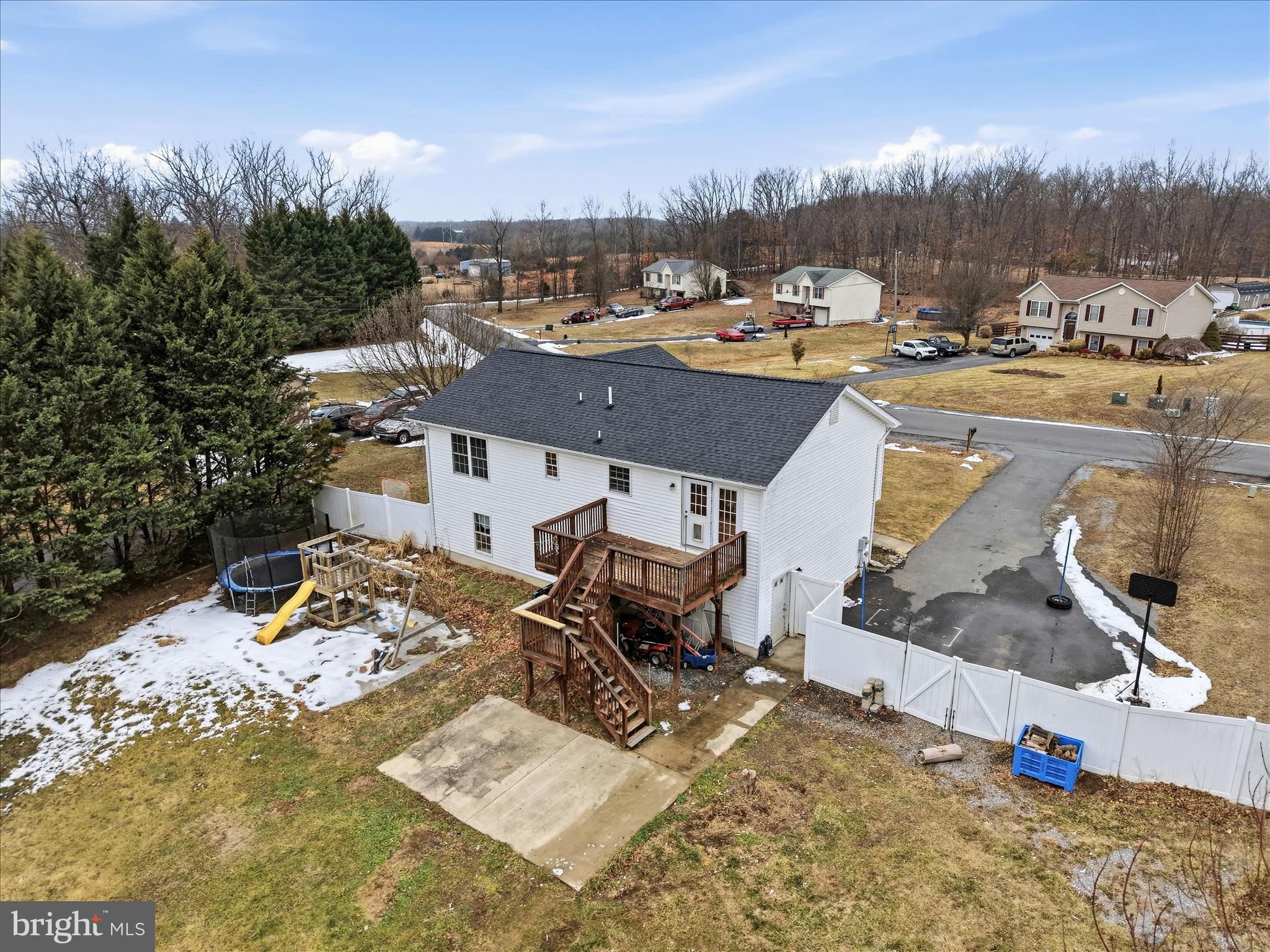 CAMERON ACRES - Residential