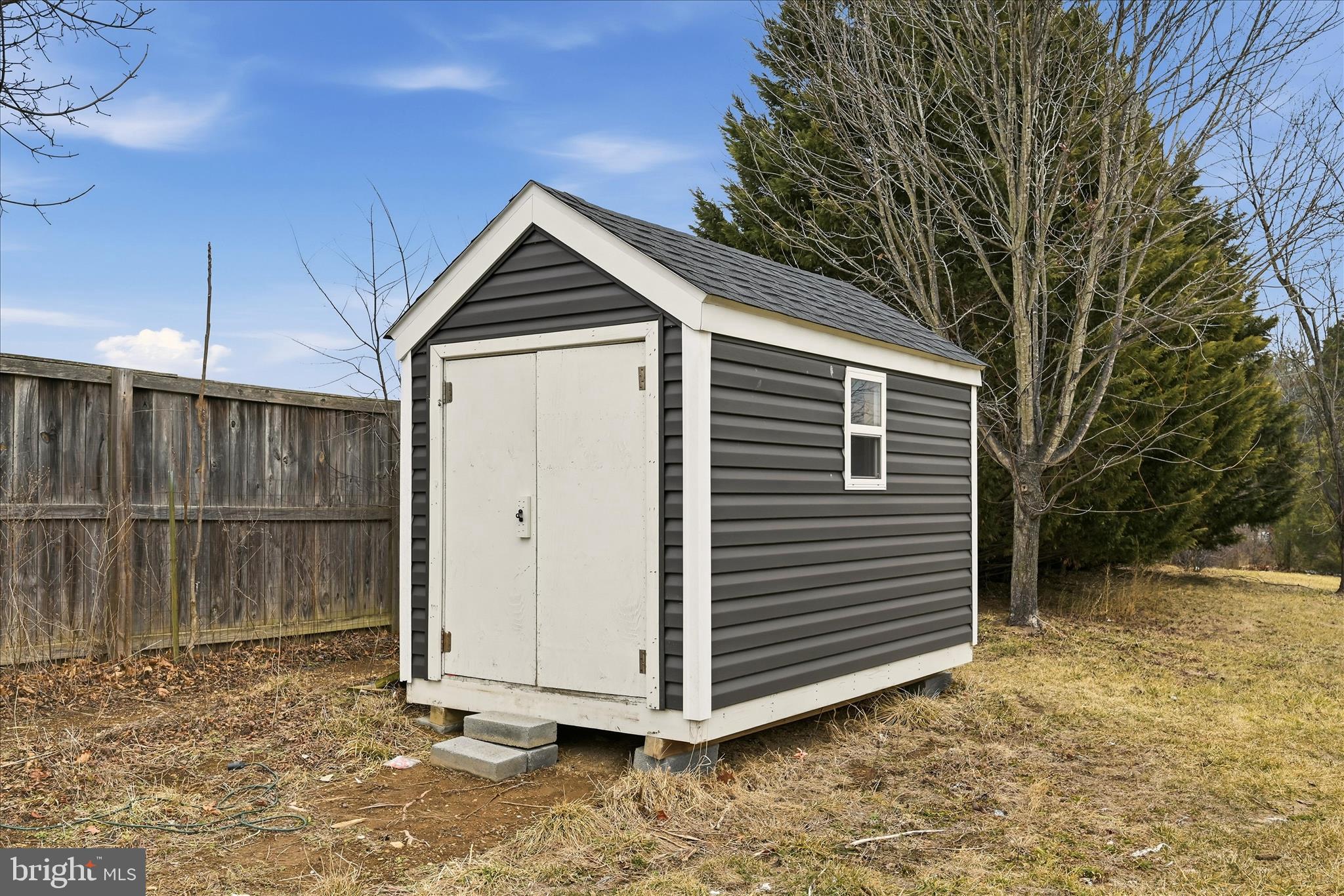 CAMERON ACRES - Residential