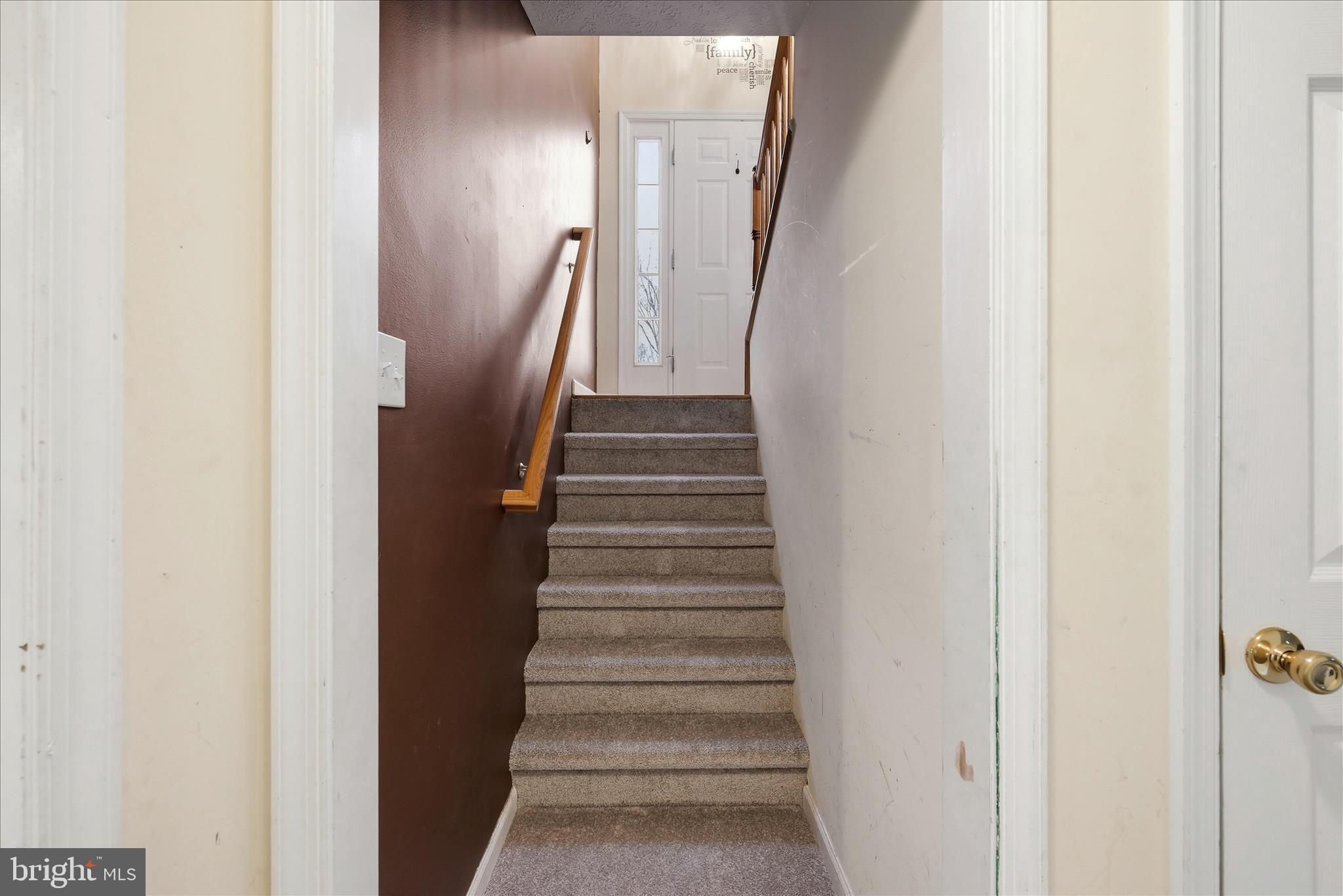 CAMERON ACRES - Residential