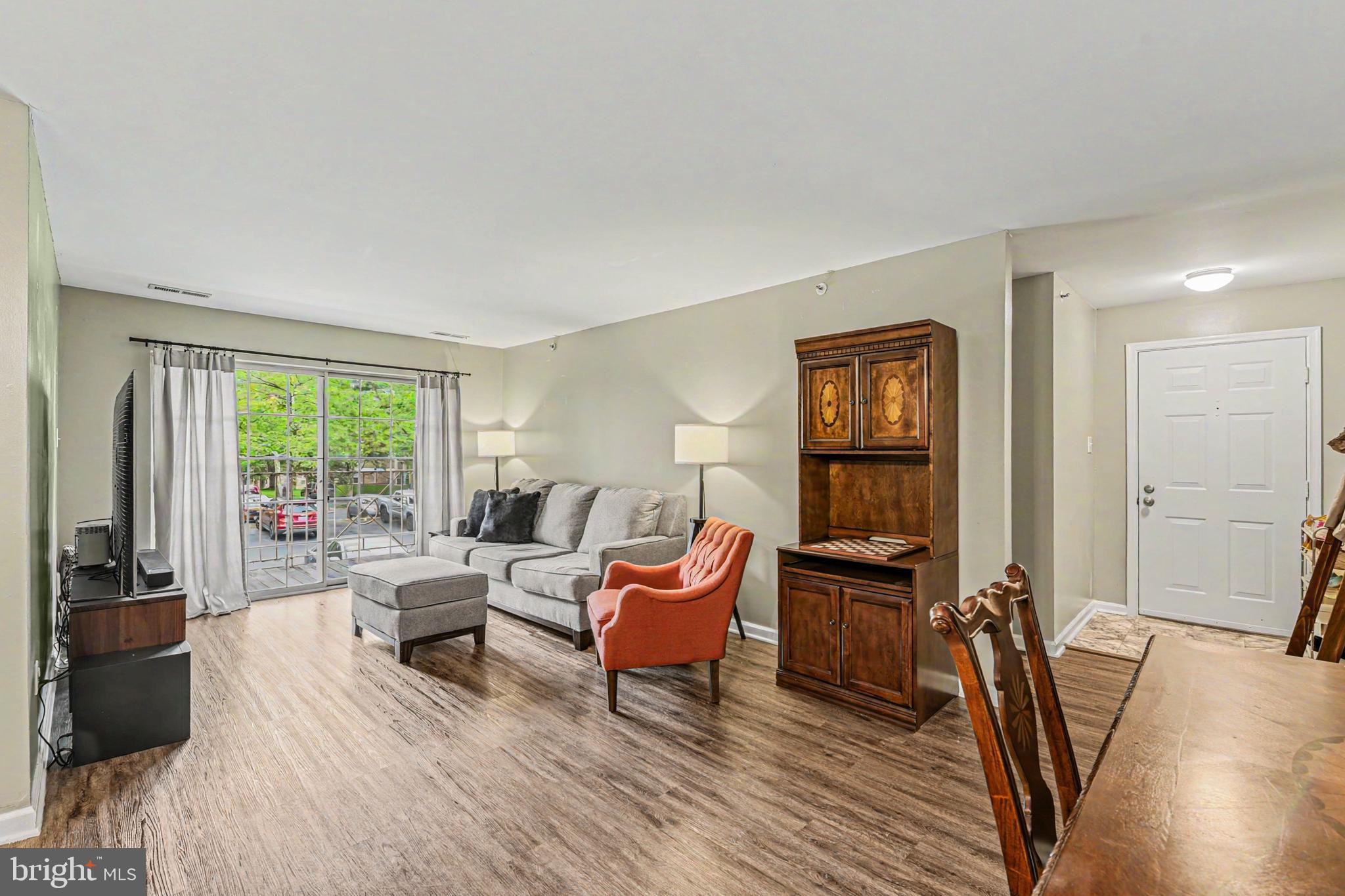 THE POINTE - Residential