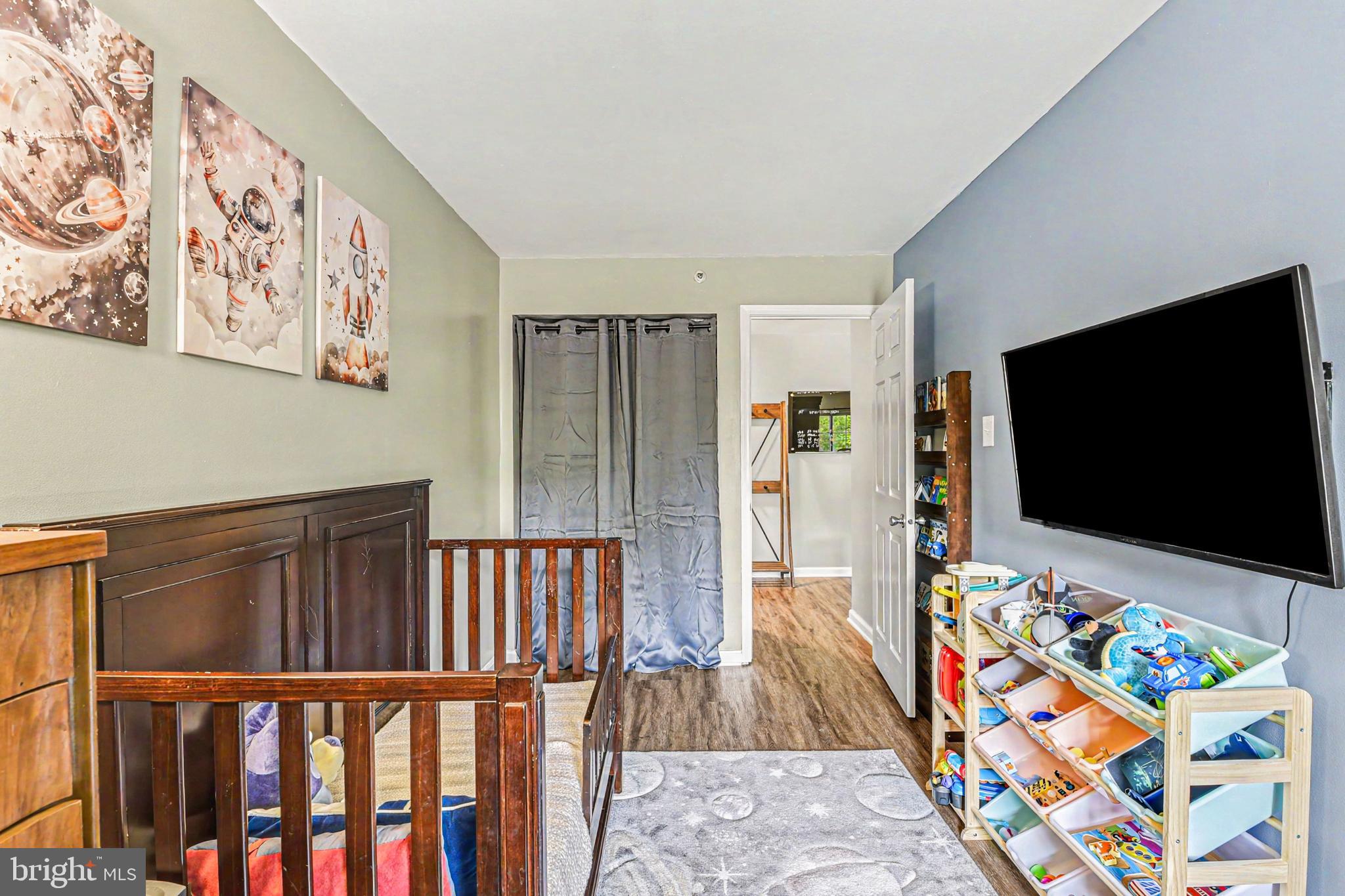 THE POINTE - Residential