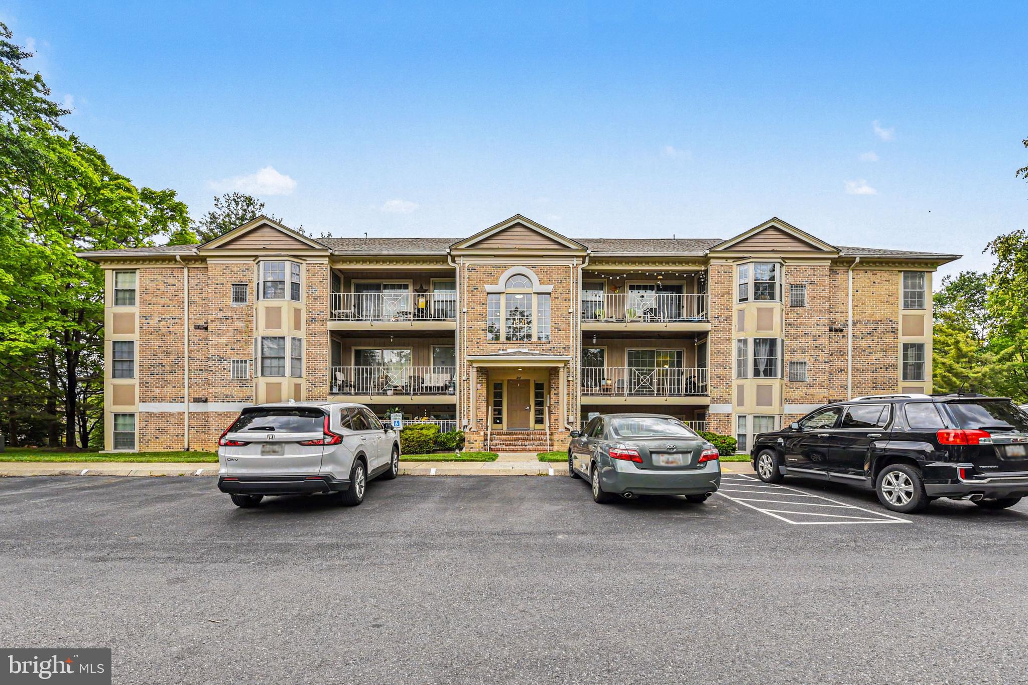 THE POINTE - Residential