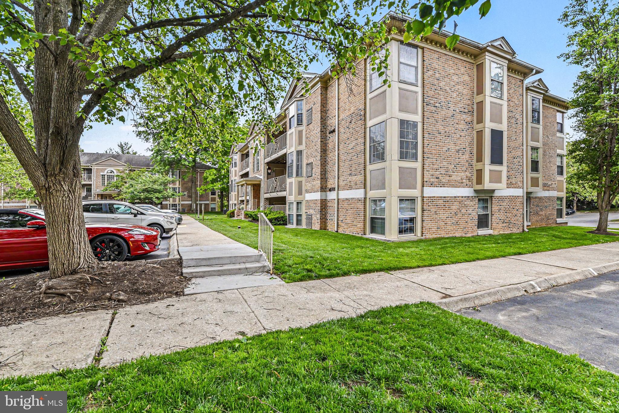 THE POINTE - Residential