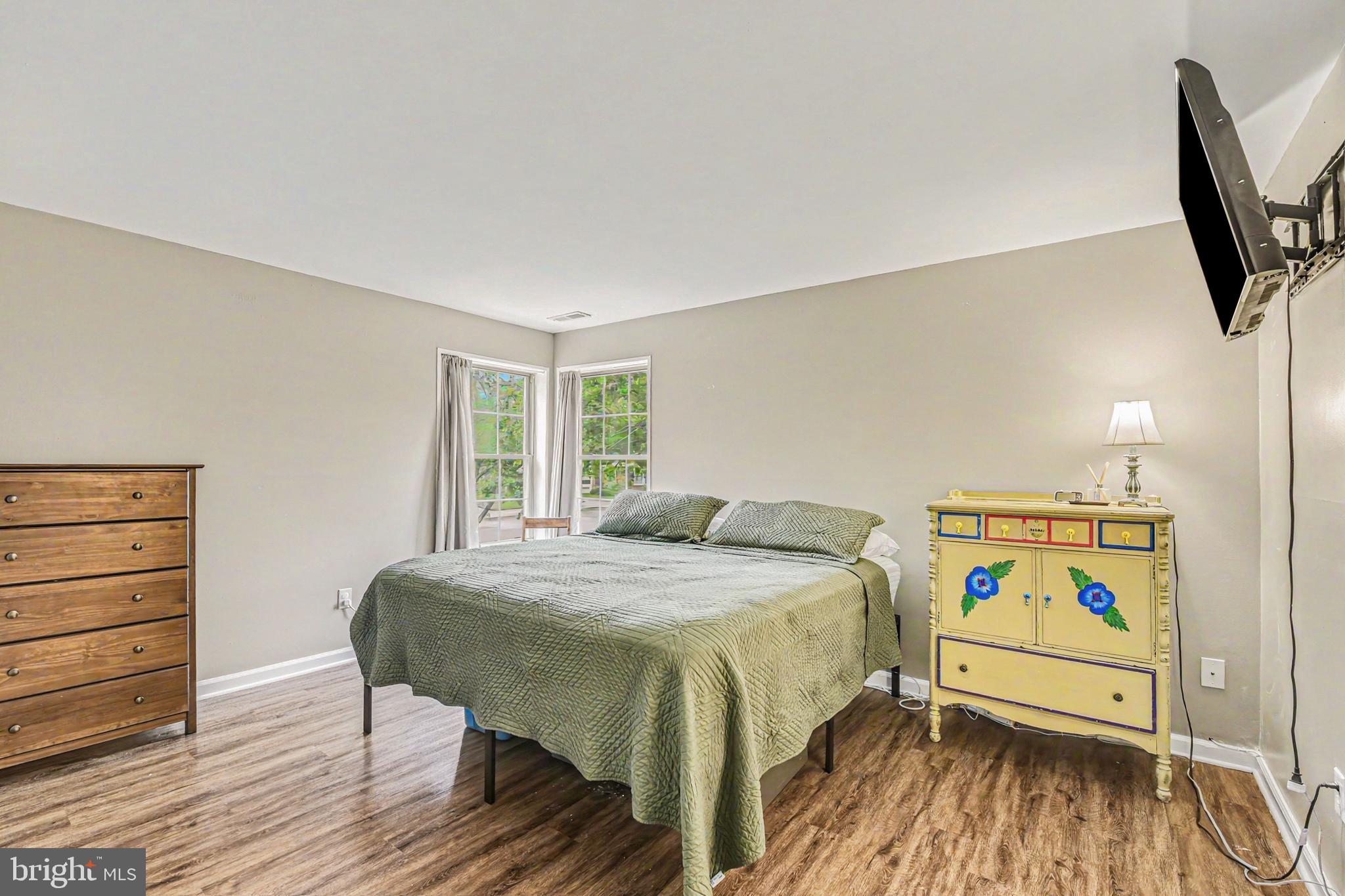 THE POINTE - Residential