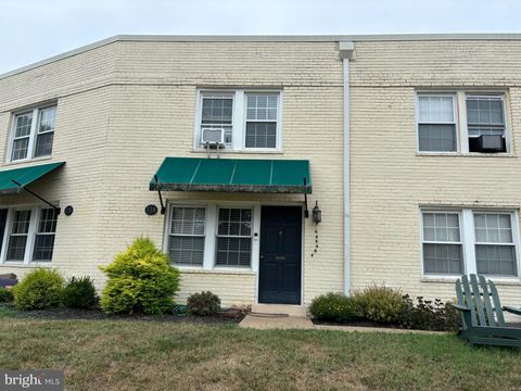 730 OAKLAND STREET N ARLINGTON VA 22203