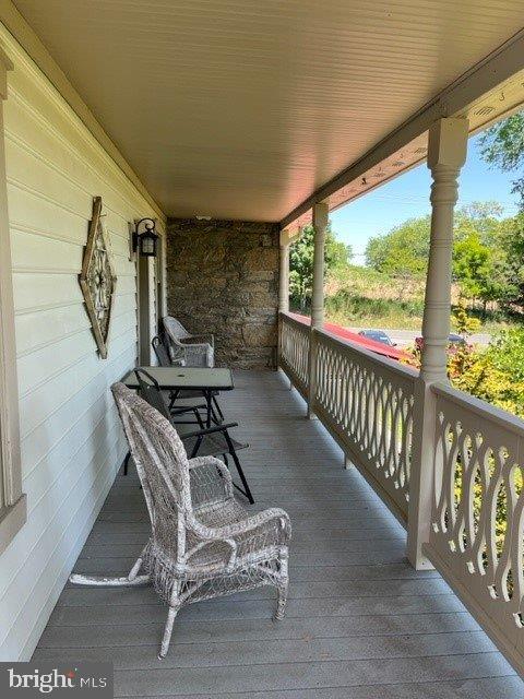 CLEAR SPRING - Residential Lease