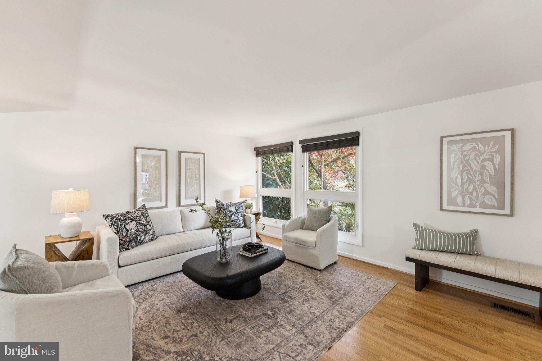 RESTON - Residential