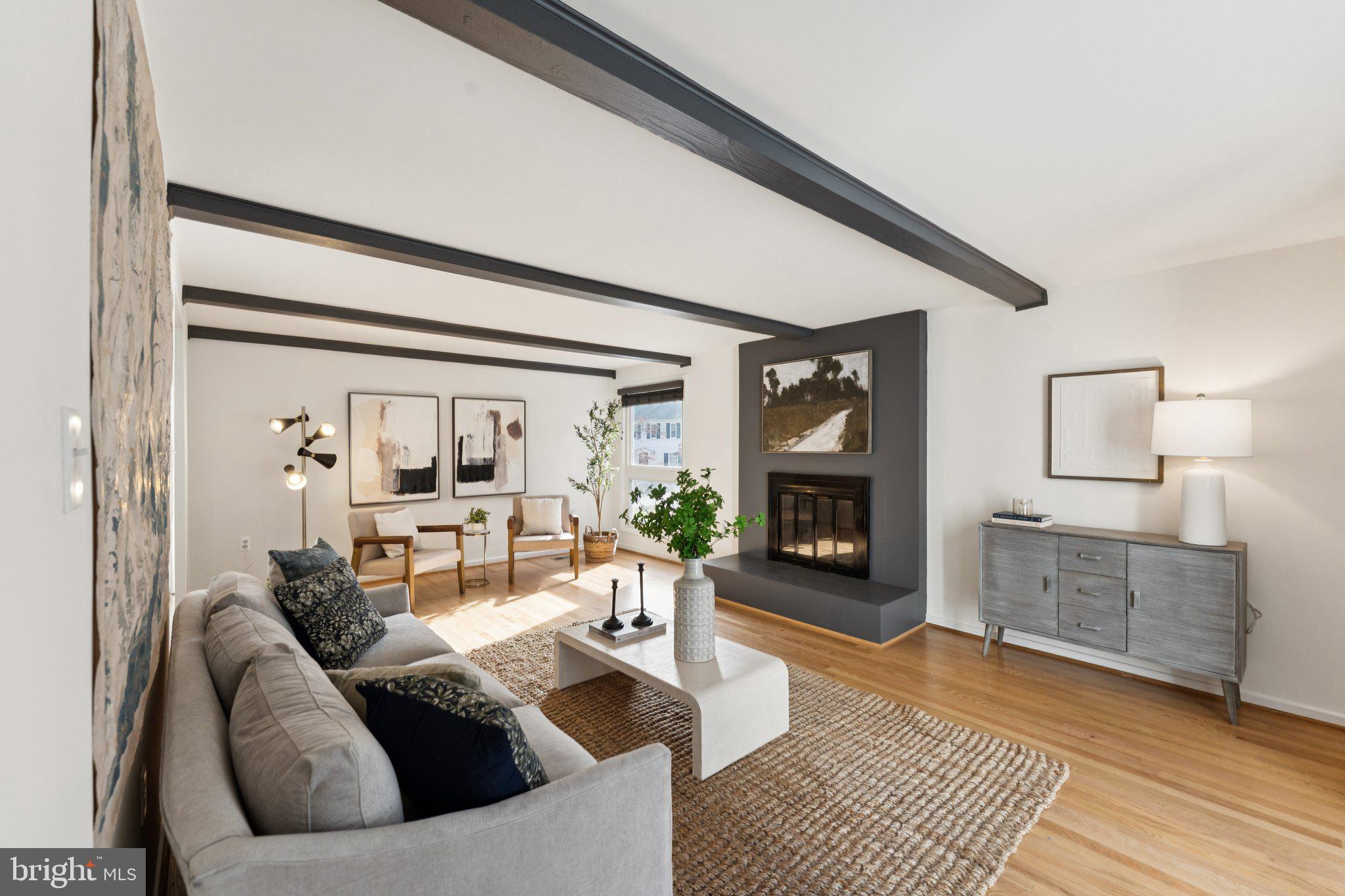 RESTON - Residential