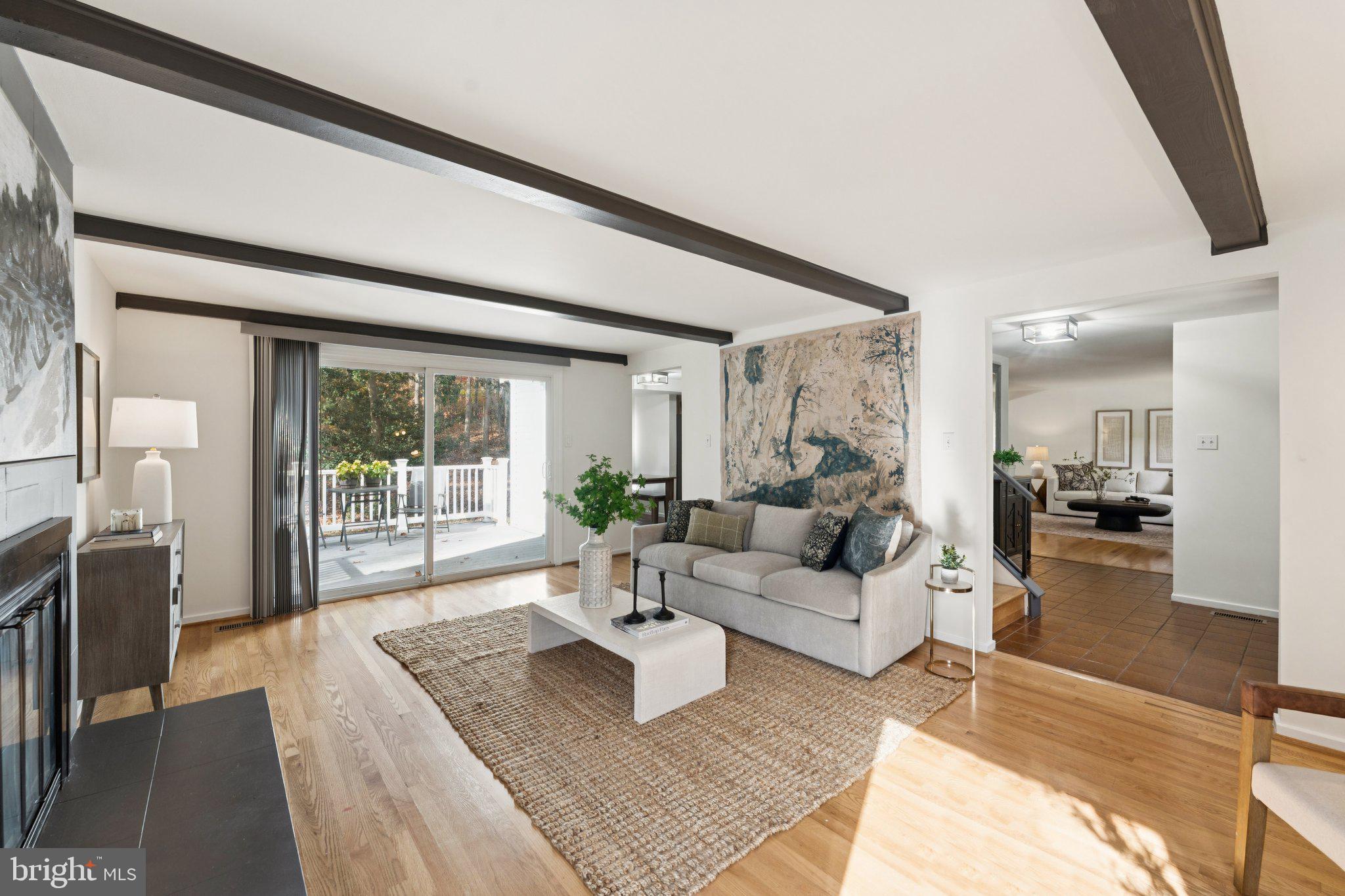 RESTON - Residential