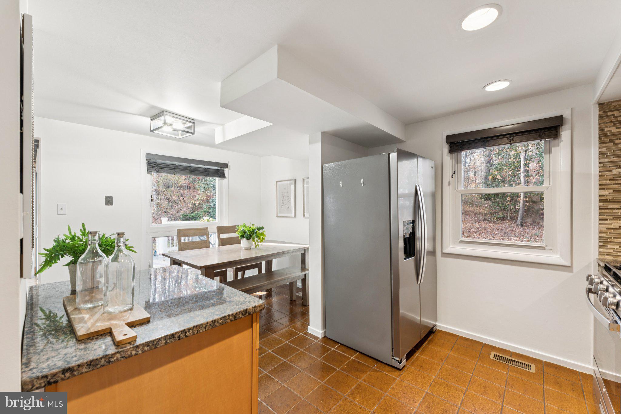 RESTON - Residential