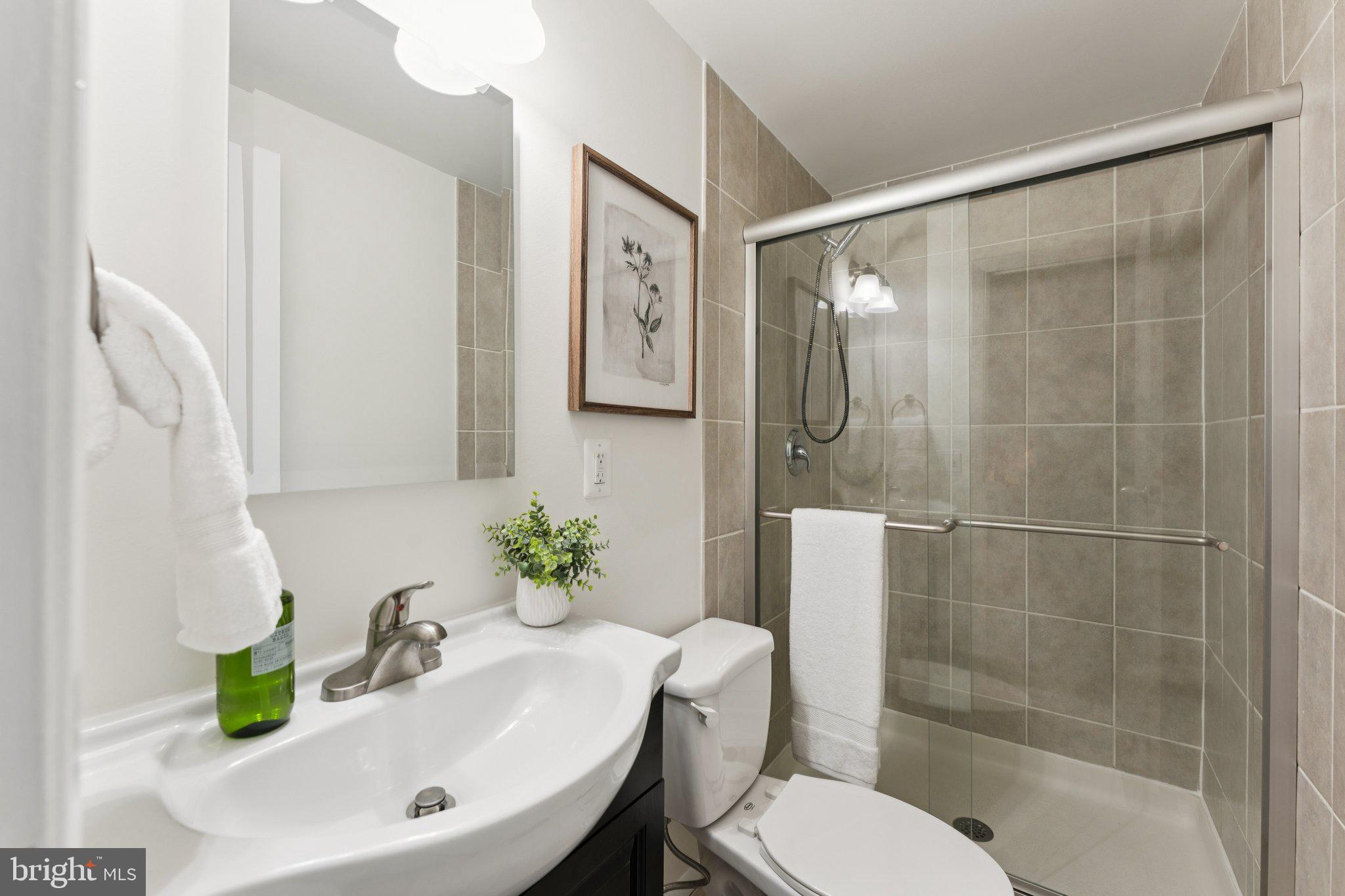 RESTON - Residential