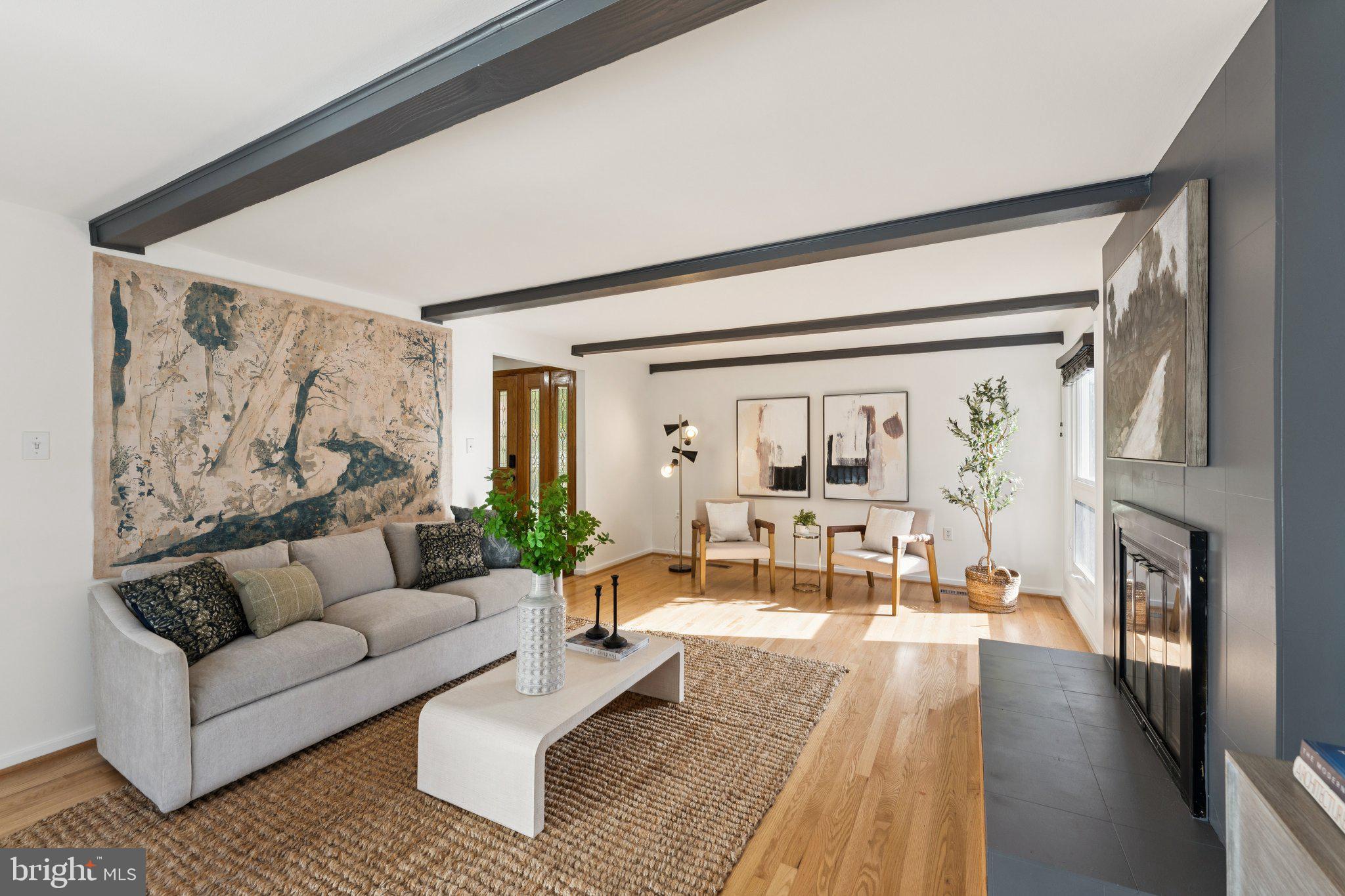 RESTON - Residential