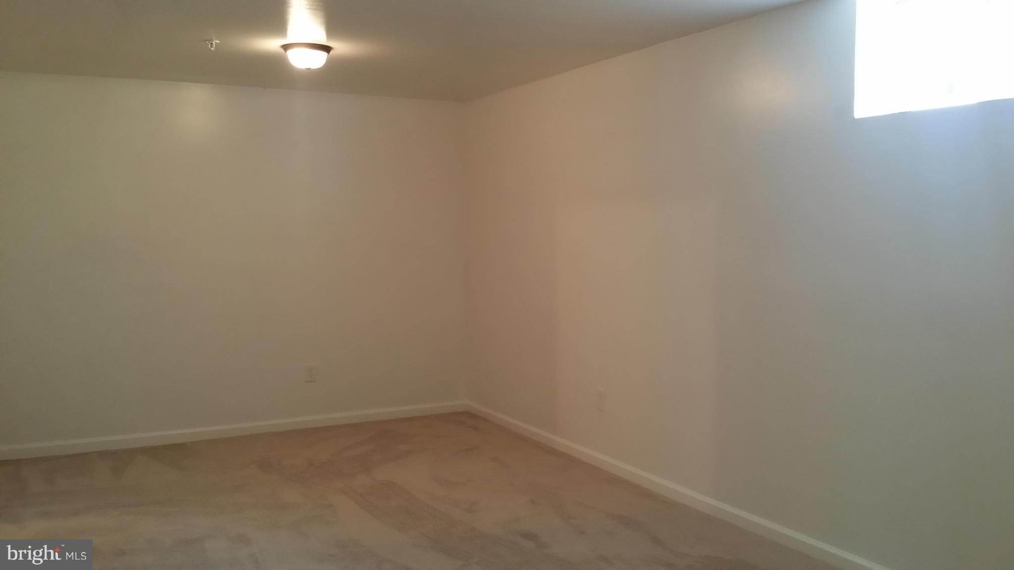 THOMPSON ESTATES - Residential