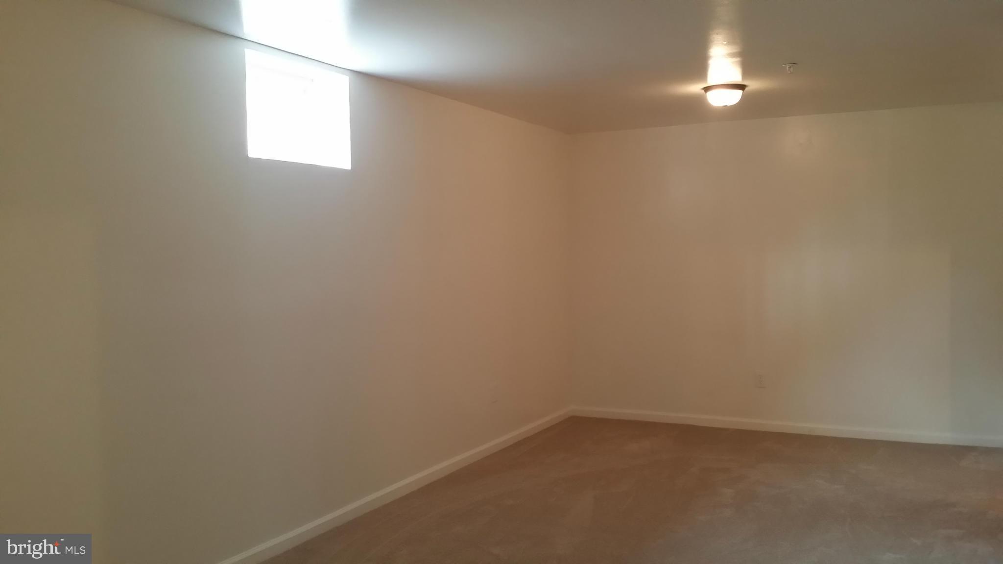 THOMPSON ESTATES - Residential