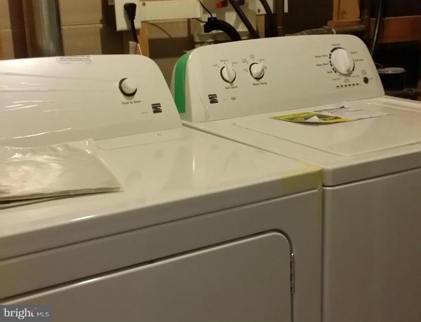 THOMPSON ESTATES - Residential