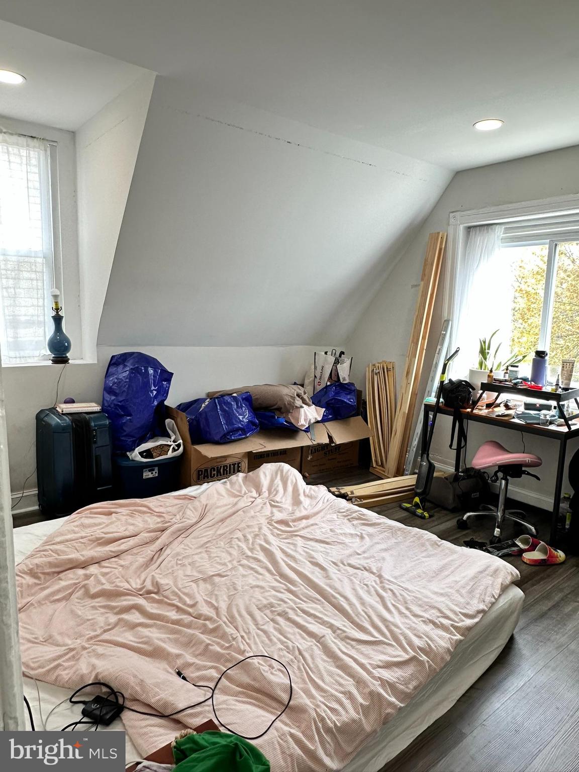 UNIVERSITY CITY - Residential Lease