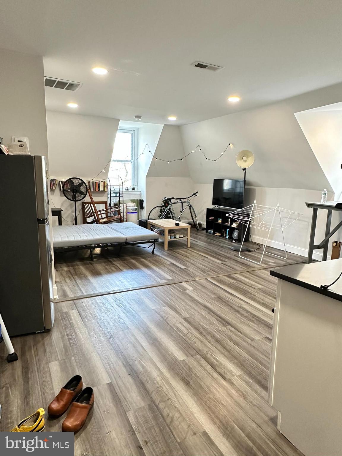 UNIVERSITY CITY - Residential Lease