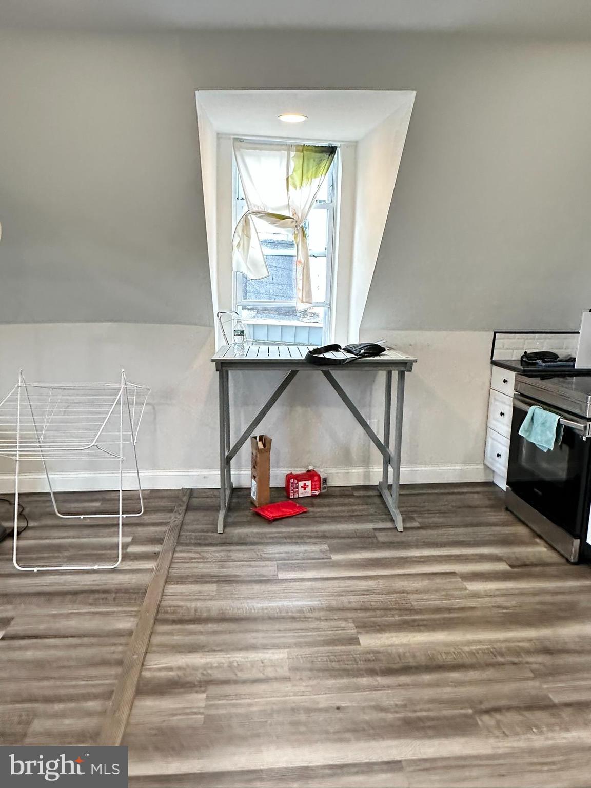 UNIVERSITY CITY - Residential Lease