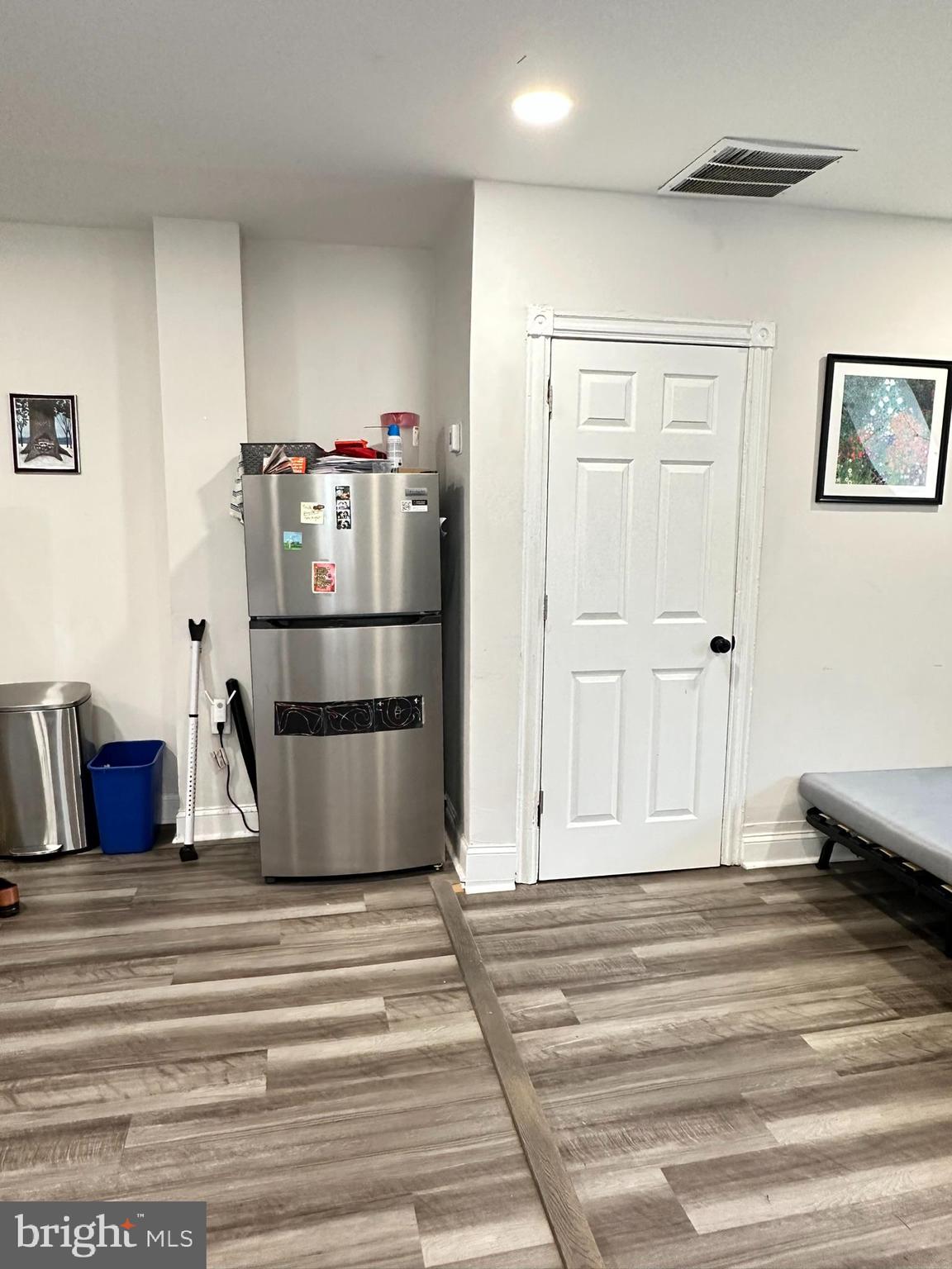 UNIVERSITY CITY - Residential Lease