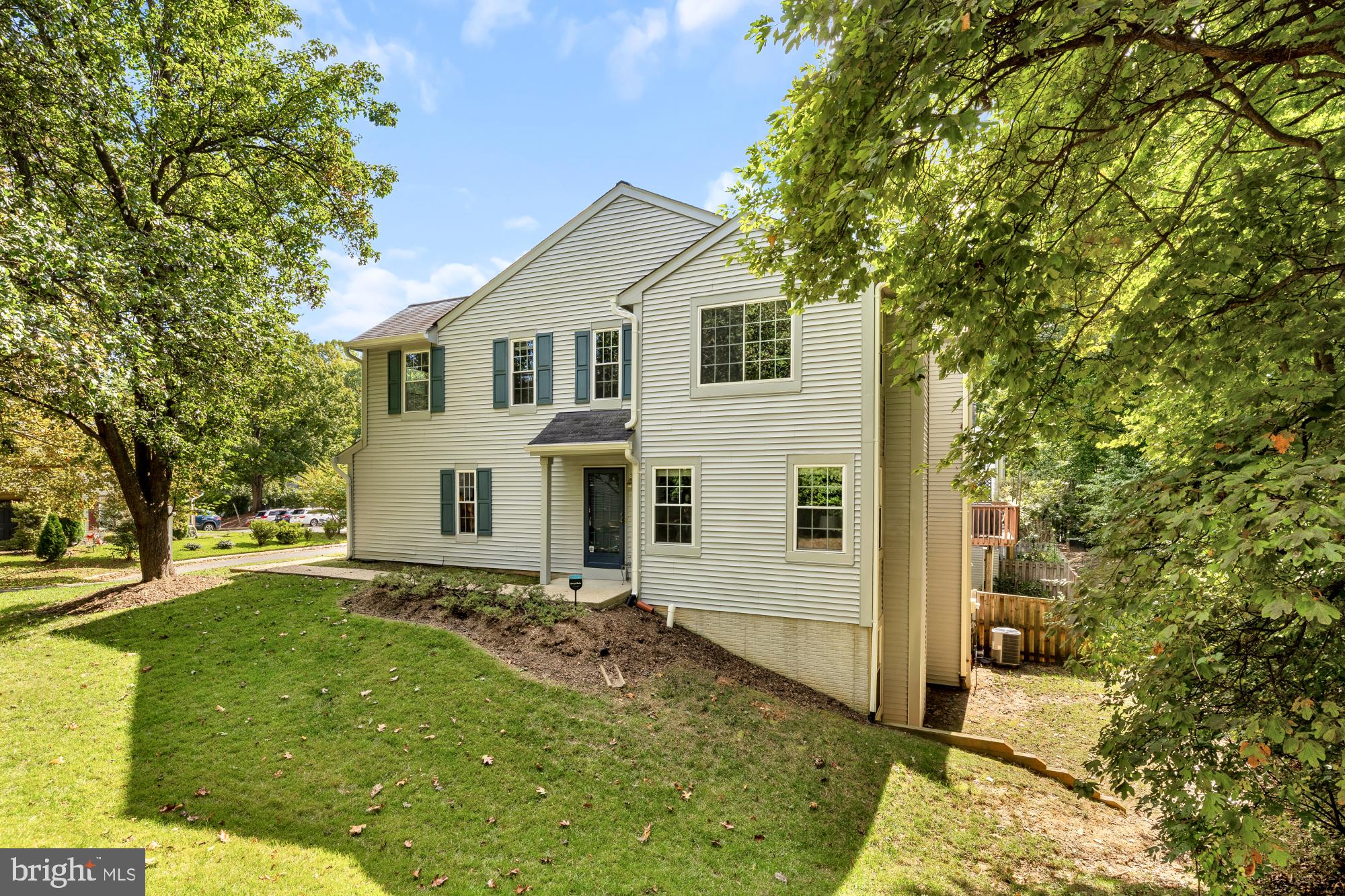 10224 FAIRE COMMONS COURT