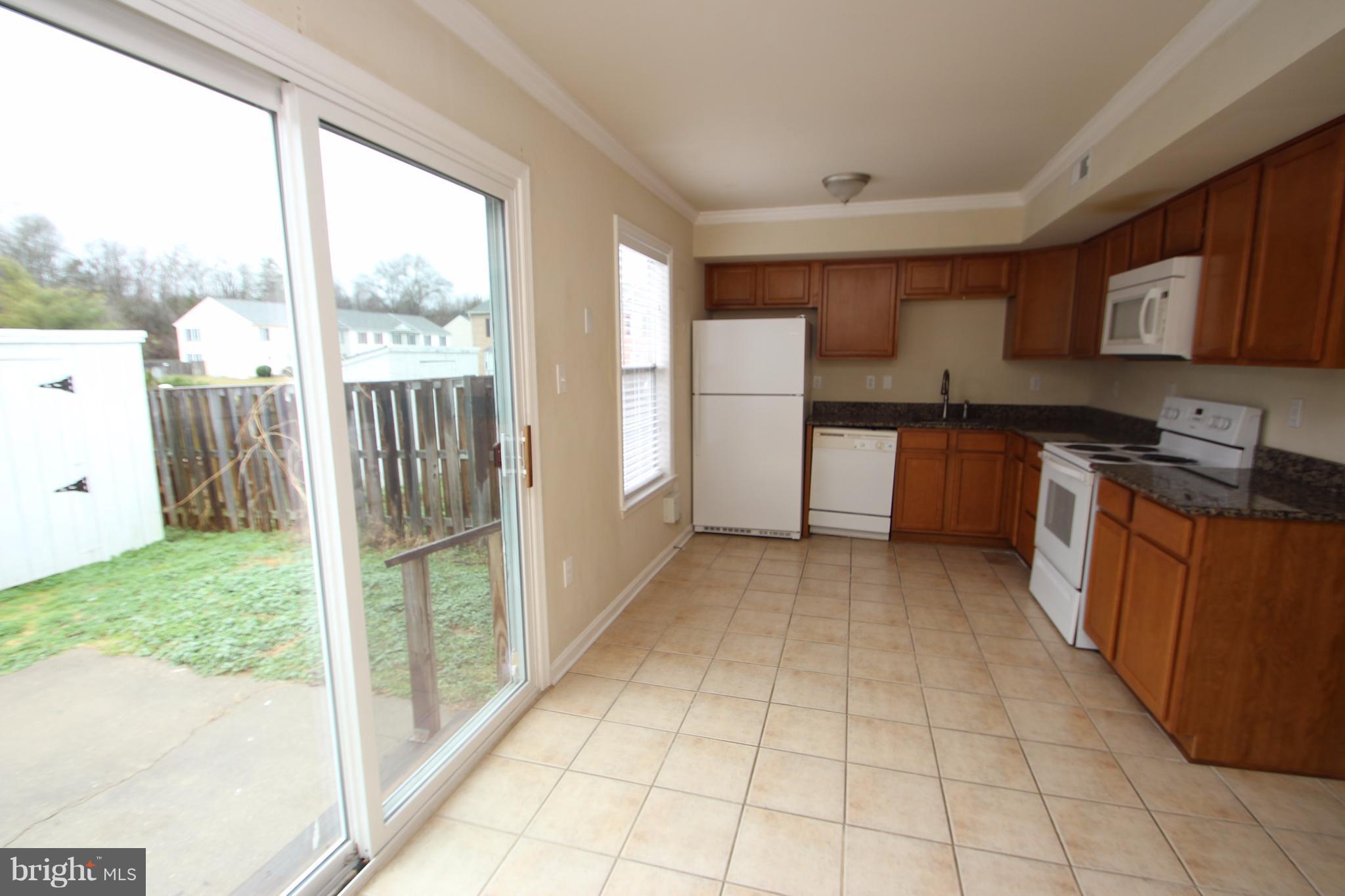 BROOKWOOD - Residential Lease