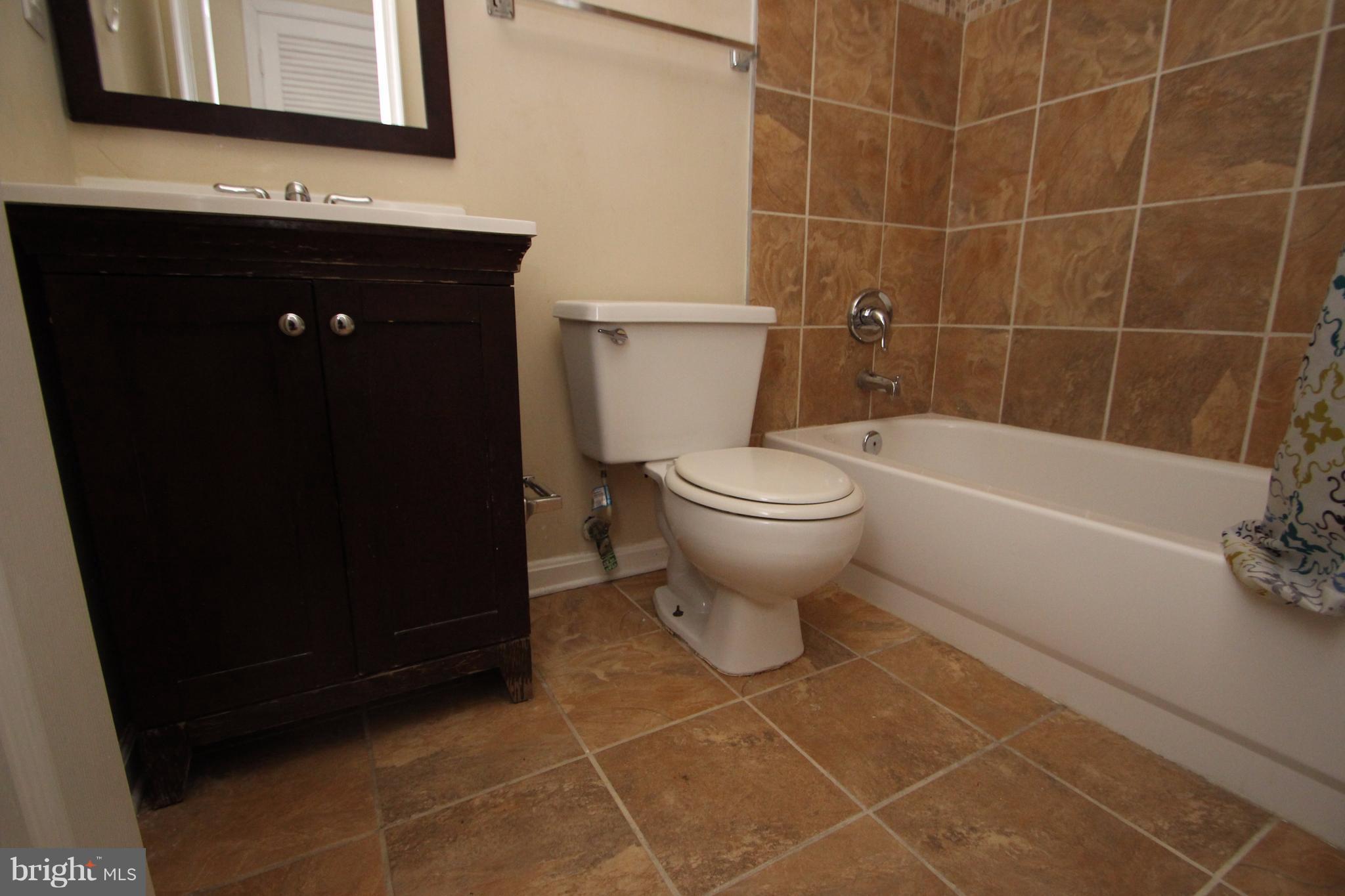 BROOKWOOD - Residential Lease