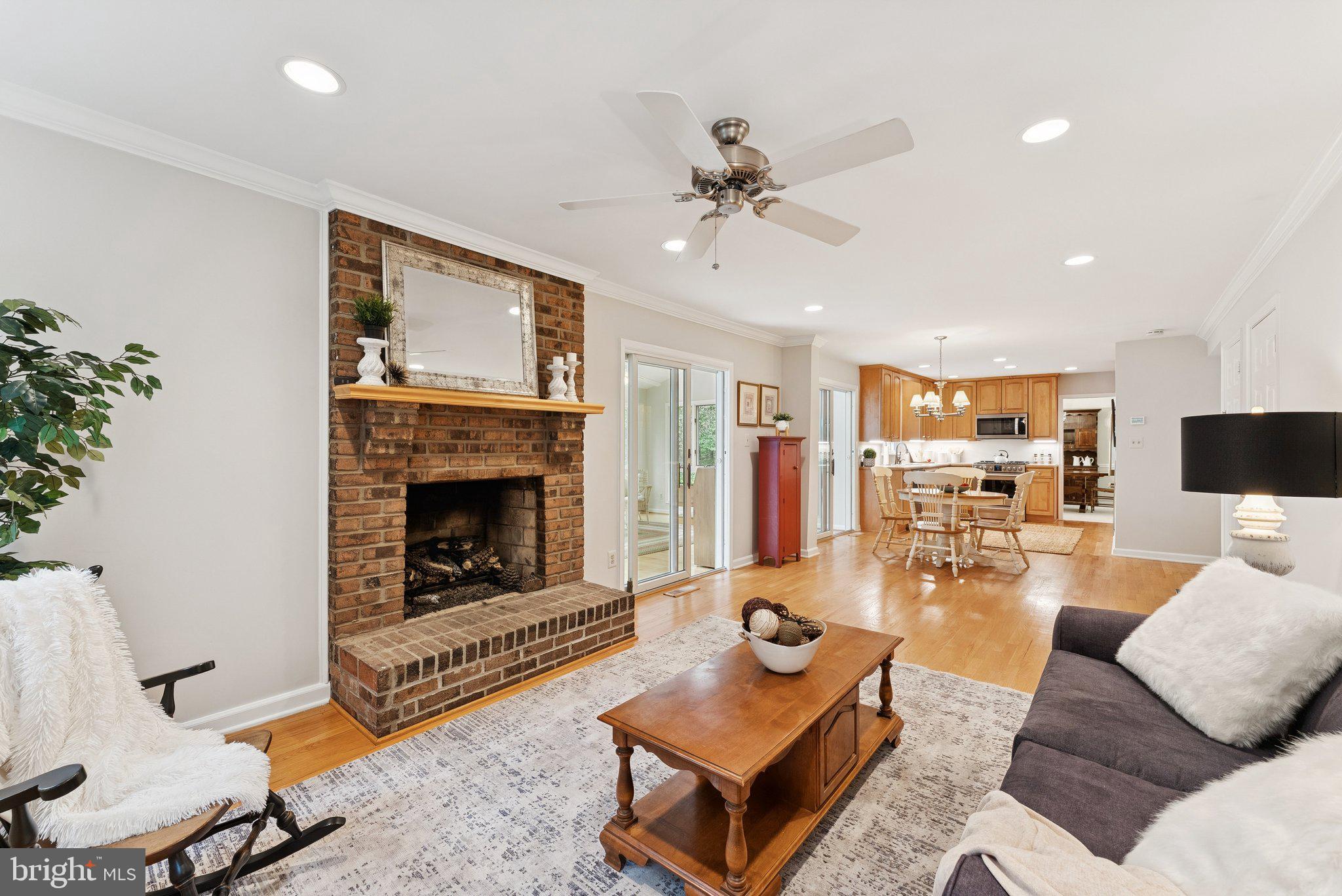 LAKEWOOD HILLS - Residential