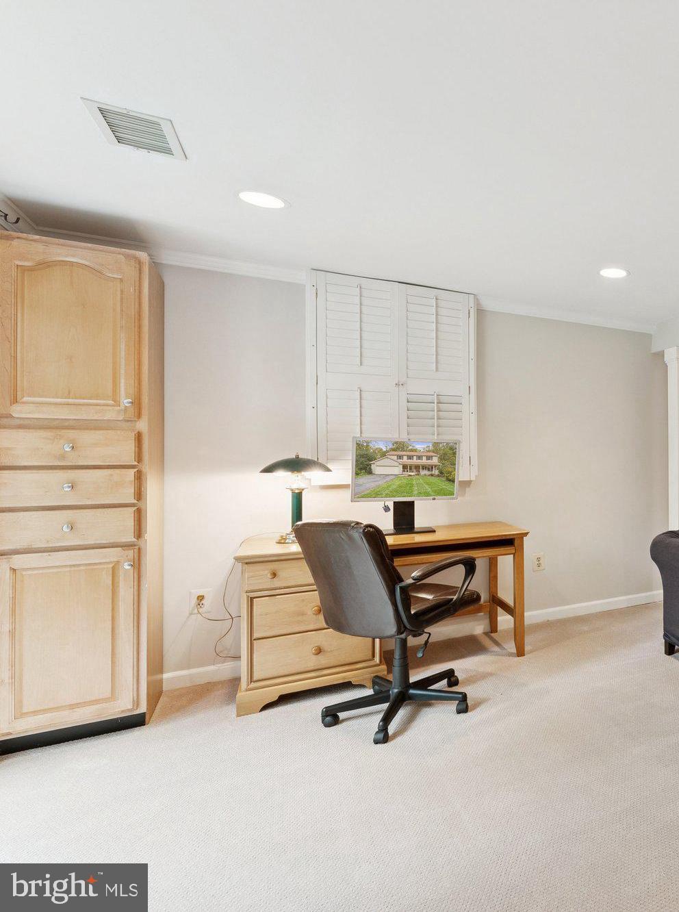 LAKEWOOD HILLS - Residential