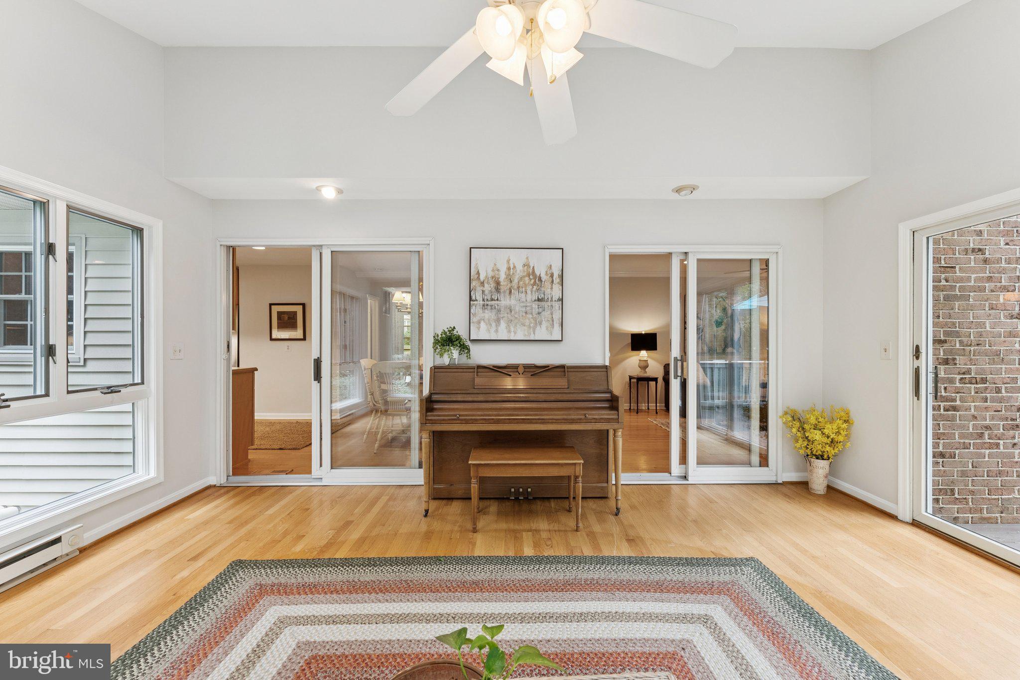 LAKEWOOD HILLS - Residential