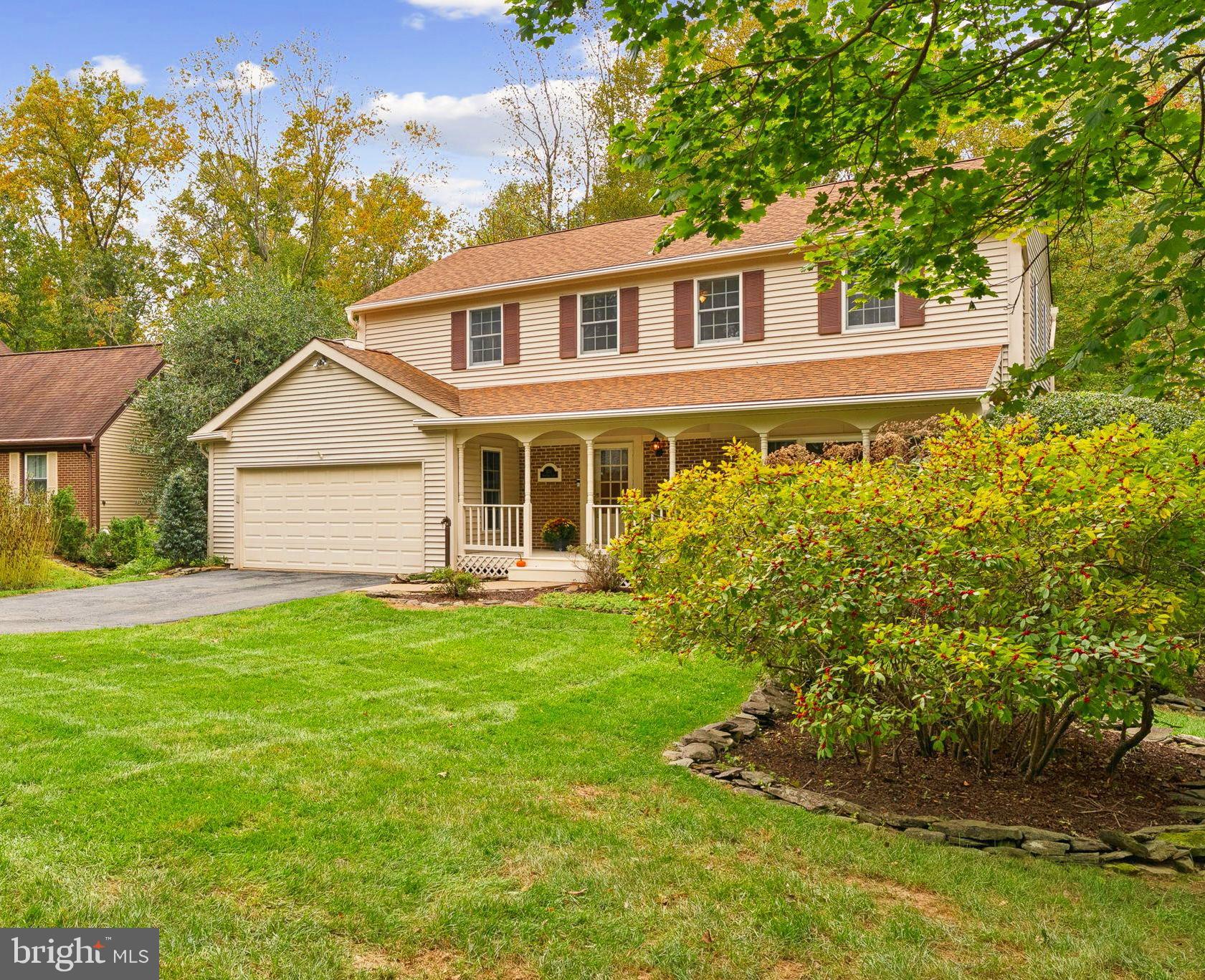 LAKEWOOD HILLS - Residential