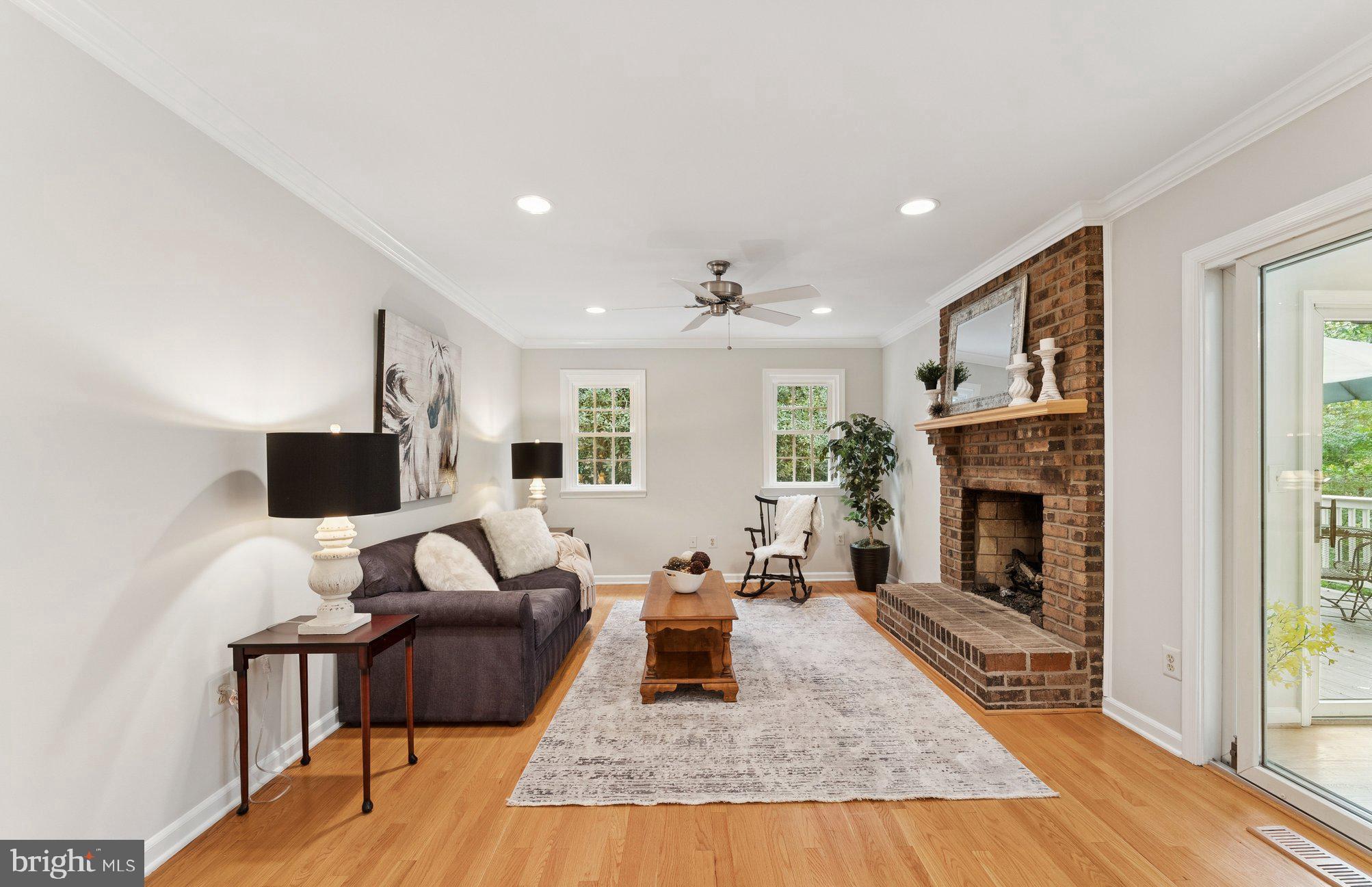 LAKEWOOD HILLS - Residential