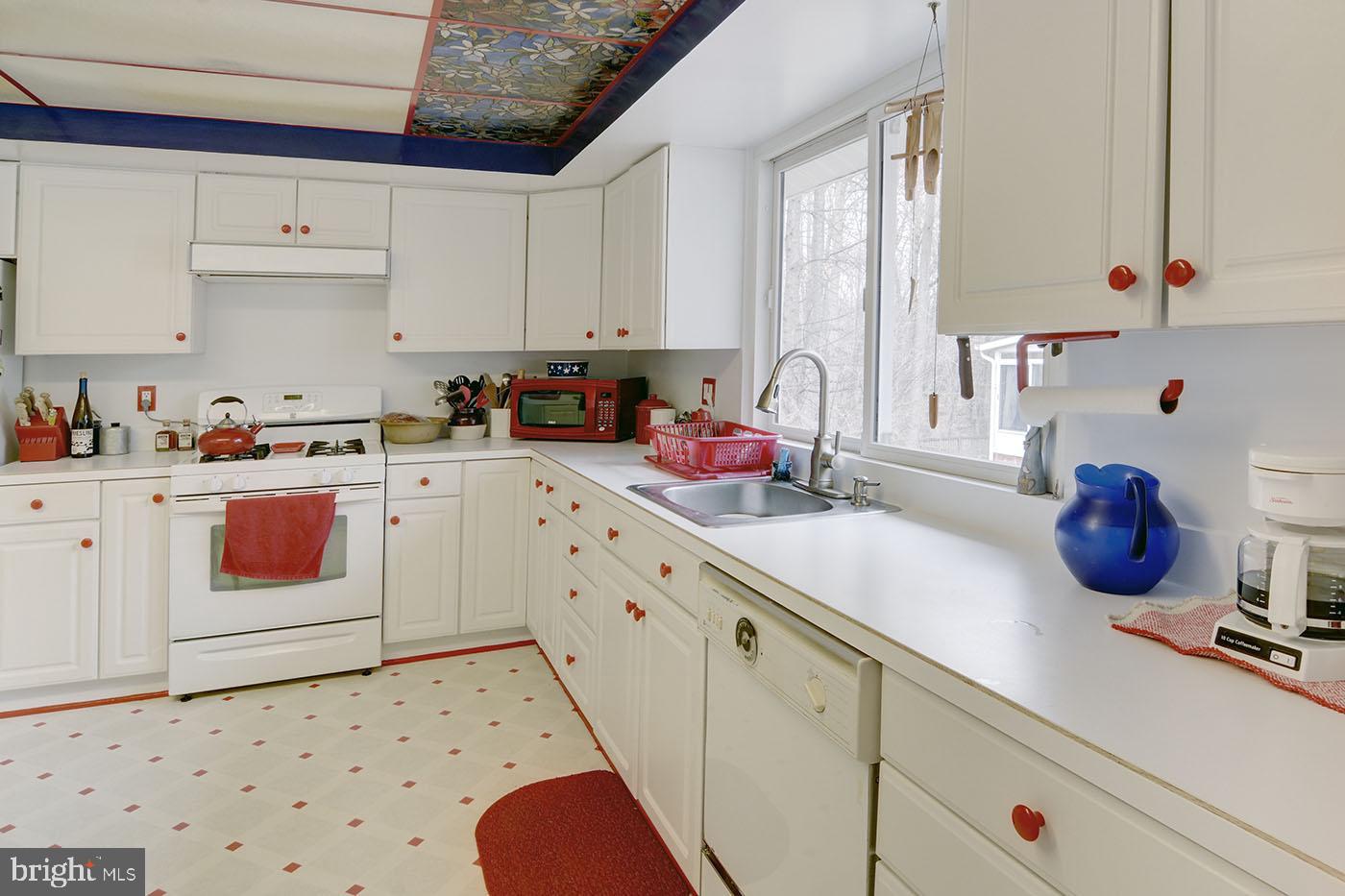 TYSONS WOODS - Residential