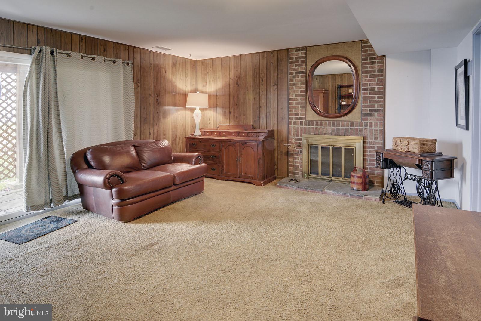 TYSONS WOODS - Residential