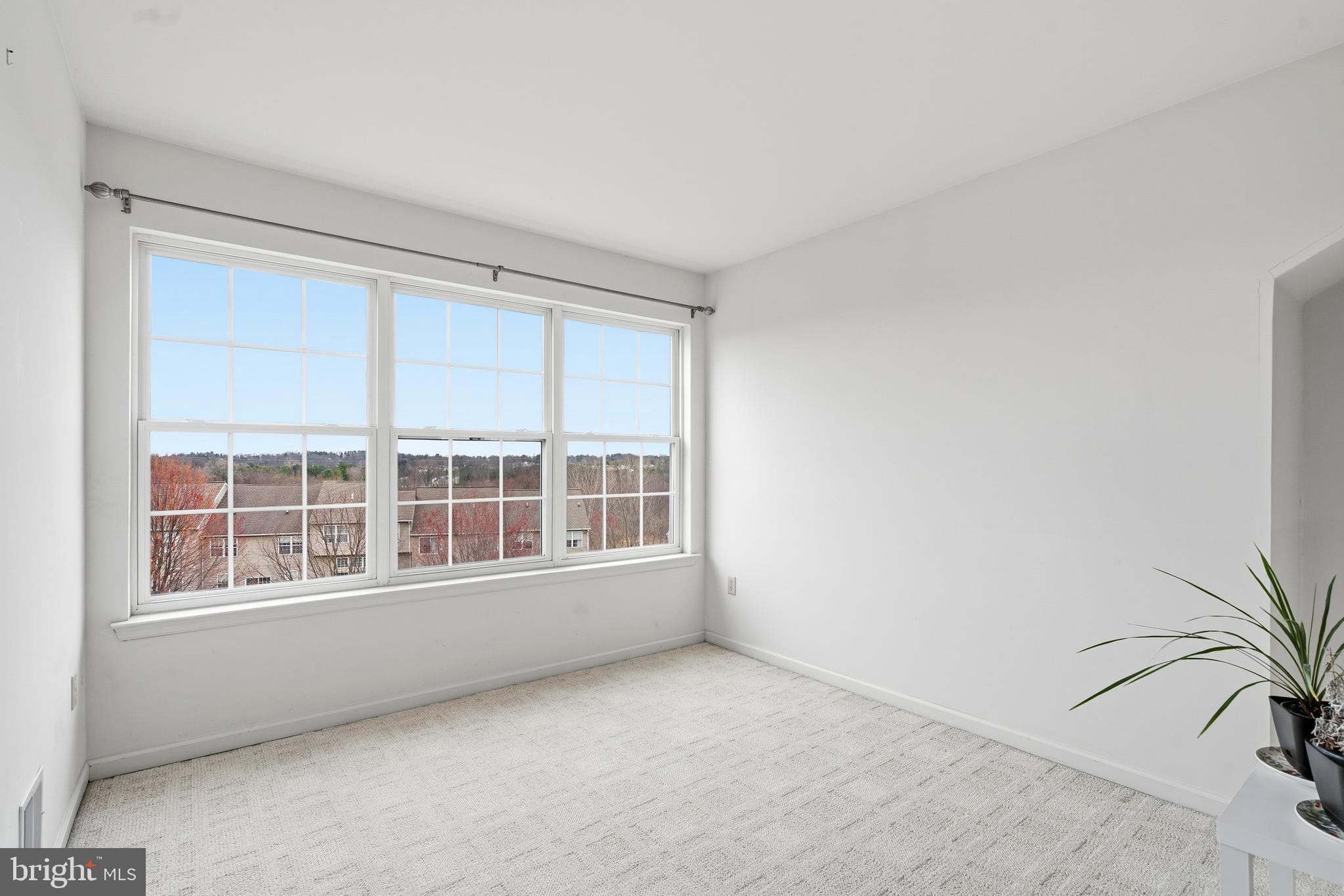 SPRING RIDGE CROSSIN - Residential