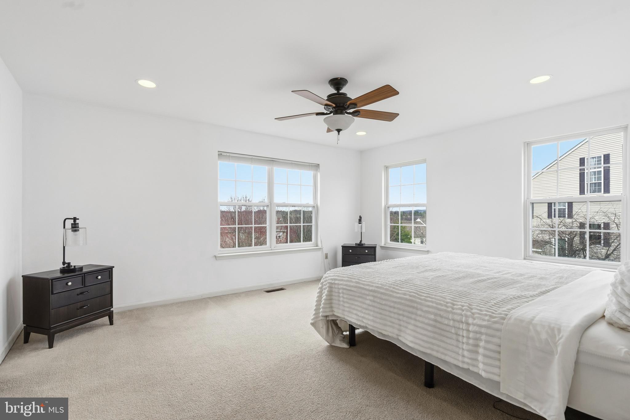 SPRING RIDGE CROSSIN - Residential