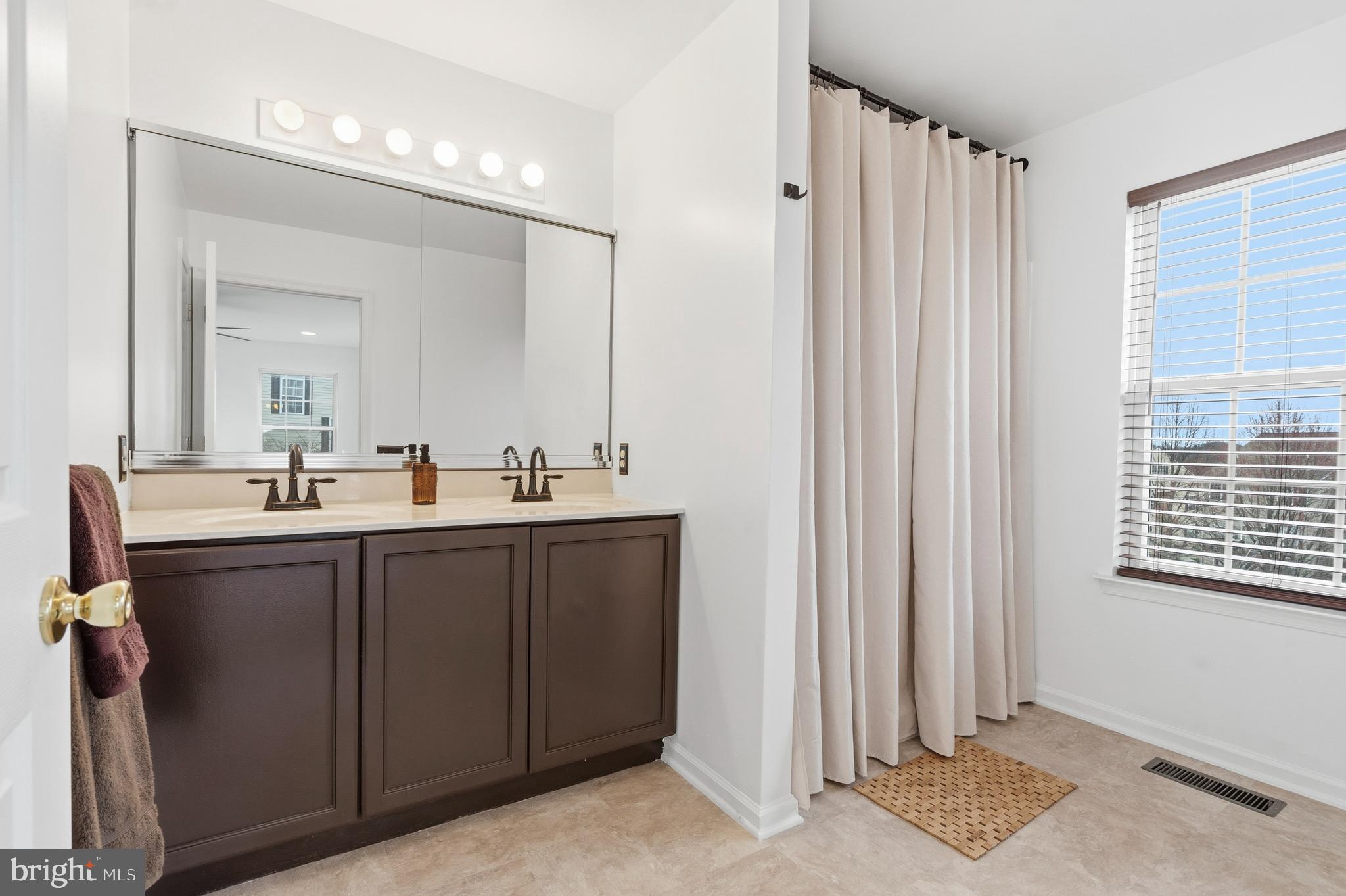 SPRING RIDGE CROSSIN - Residential